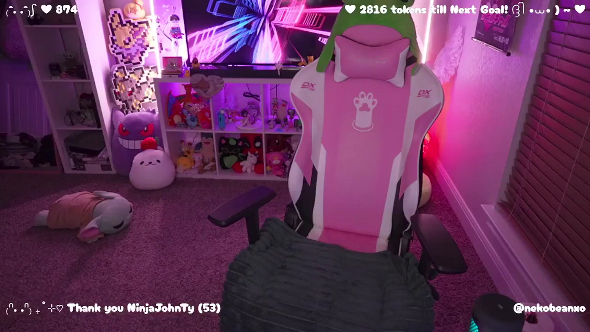 Gallery image thumbnail from Nekobeanxo's myfreecams stream on, 04/30/2025, 06:07 image 4 of 20