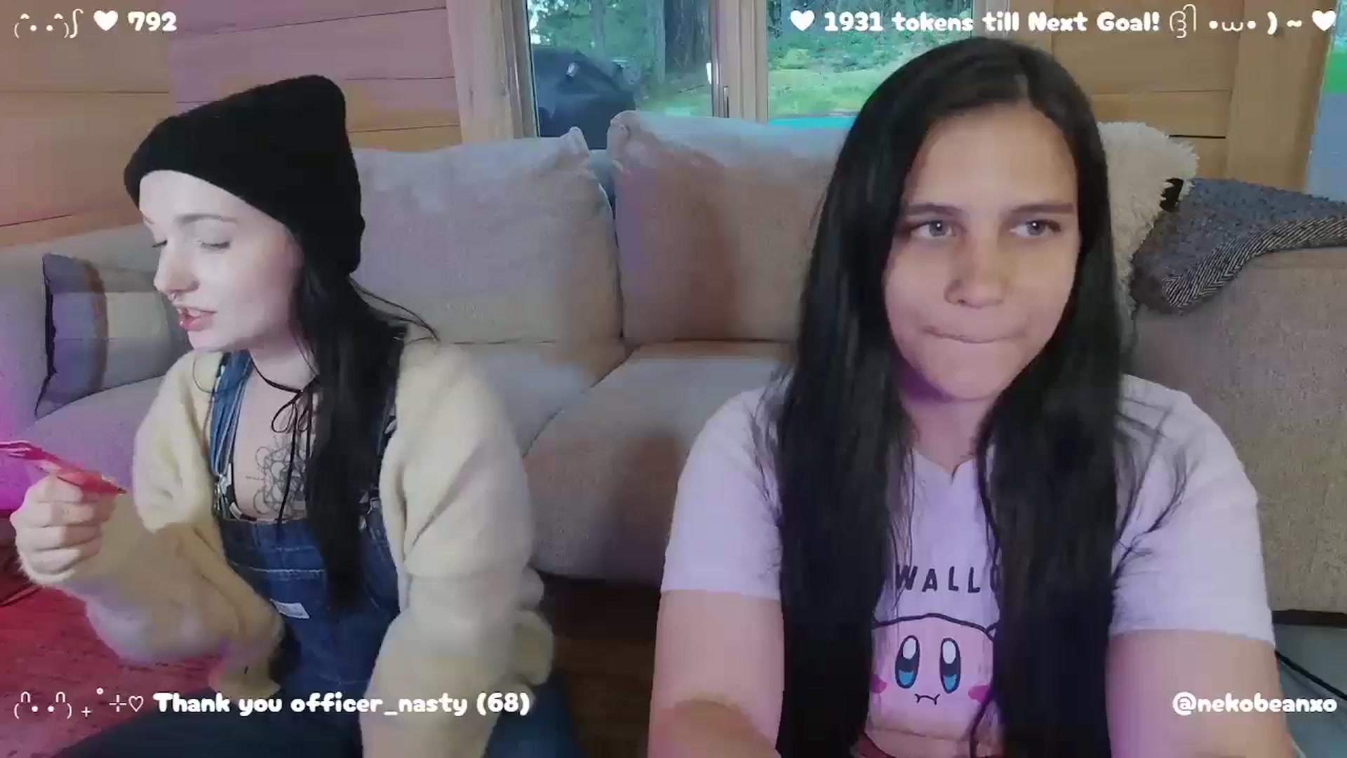 Gallery image thumbnail from Nekobeanxo's myfreecams stream on, 05/05/2025, 03:15 image 3 of 20