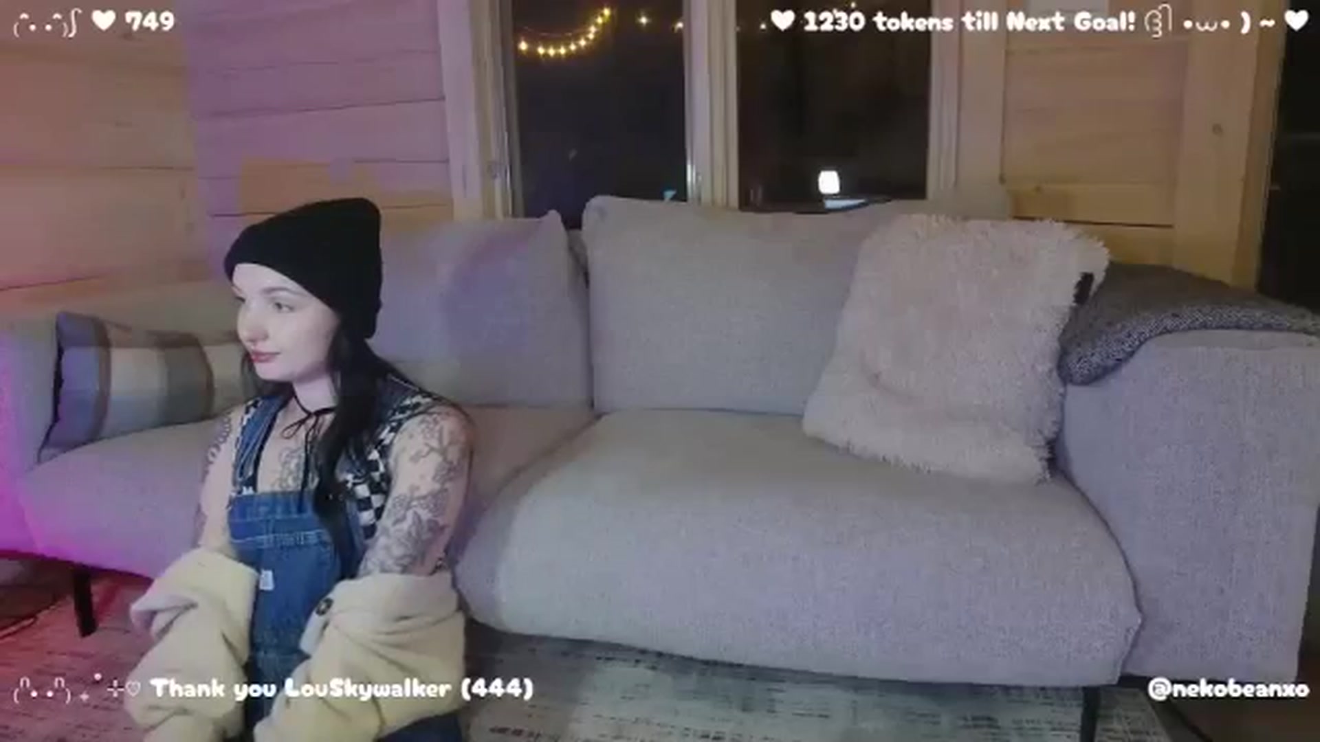 Gallery image thumbnail from Nekobeanxo's myfreecams stream on, 05/05/2025, 04:36 image 15 of 20