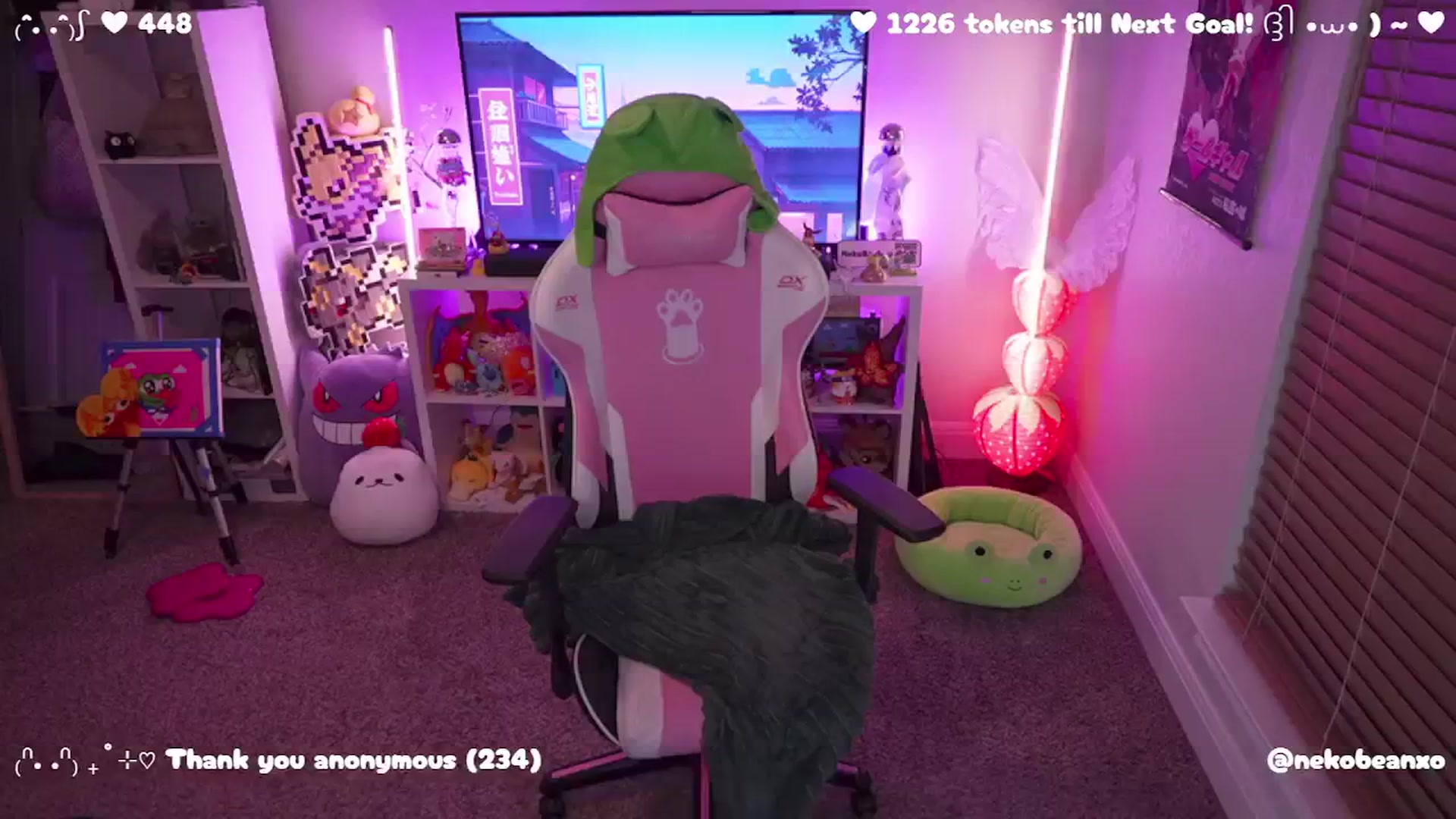Gallery image thumbnail from Nekobeanxo's myfreecams stream on, 05/14/2025, 04:57 image 11 of 20