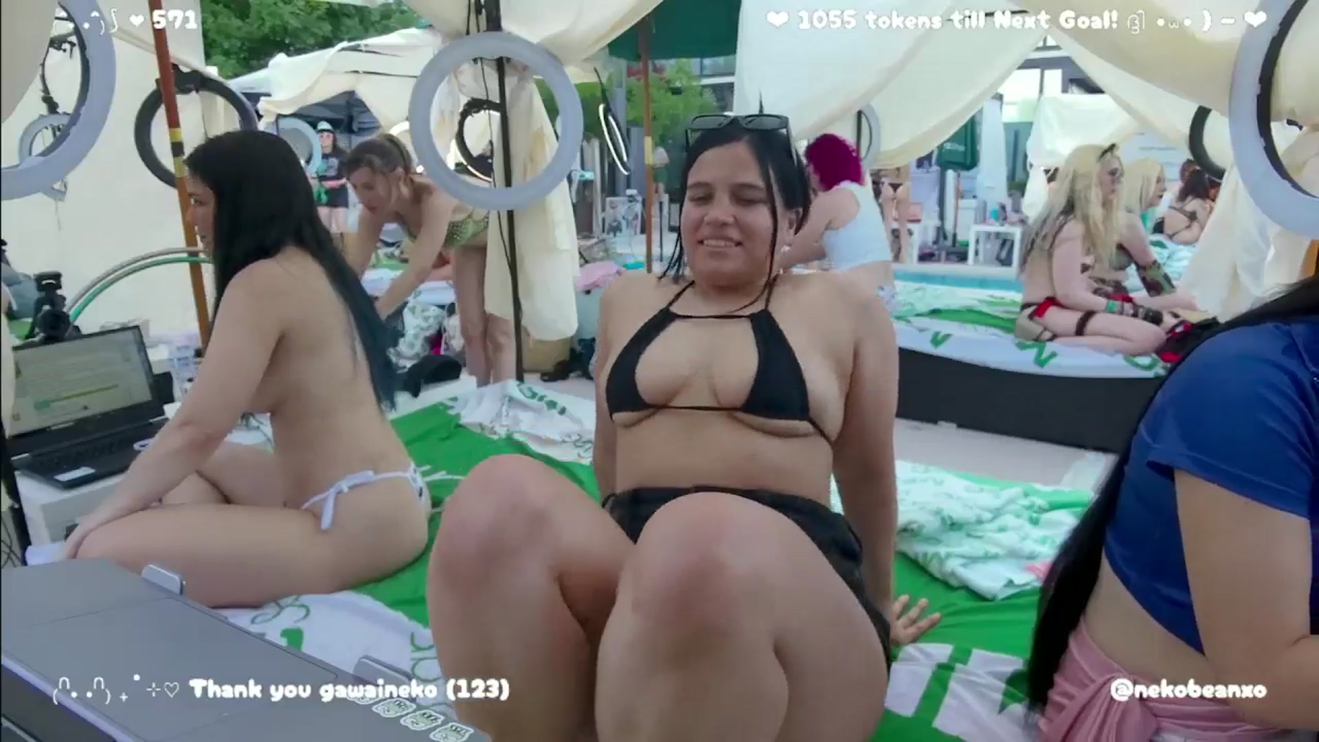 Gallery image thumbnail from Nekobeanxo's myfreecams stream on, 05/22/2025, 01:59 image 5 of 20