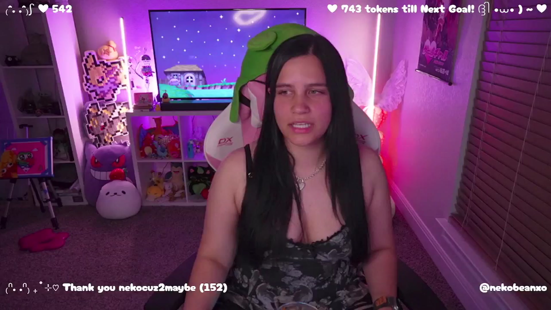 Gallery image thumbnail from Nekobeanxo's myfreecams stream on, 05/25/2025, 04:10 image 1 of 20