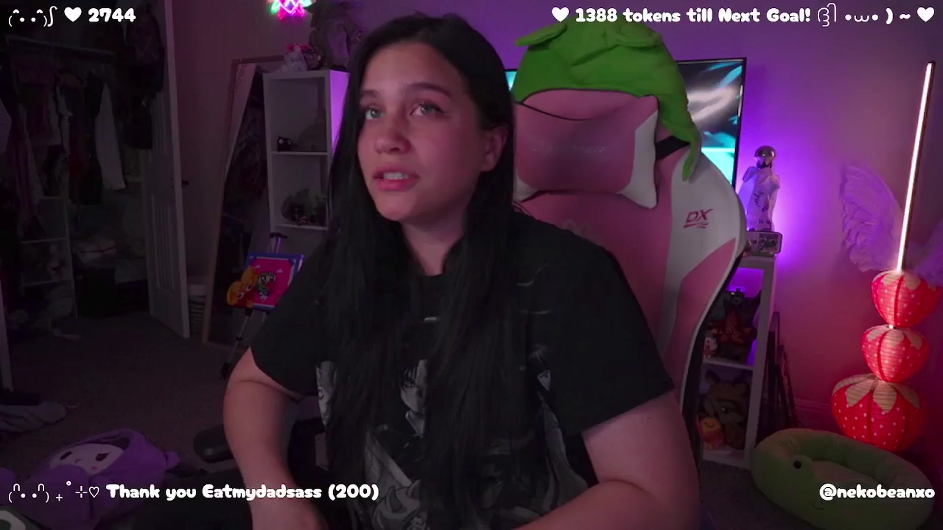 Gallery image thumbnail from Nekobeanxo's myfreecams stream on, 06/03/2025, 05:08 image 18 of 20
