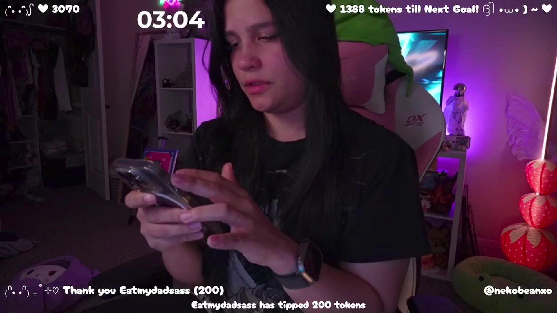 Gallery image thumbnail from Nekobeanxo's myfreecams stream on, 06/03/2025, 05:08 image 10 of 20