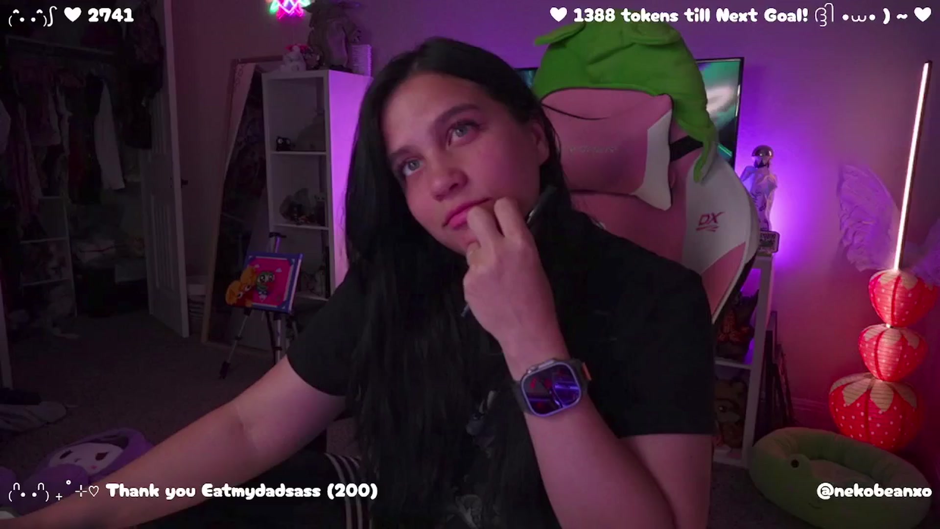 Gallery image thumbnail from Nekobeanxo's myfreecams stream on, 06/03/2025, 05:08 image 16 of 20