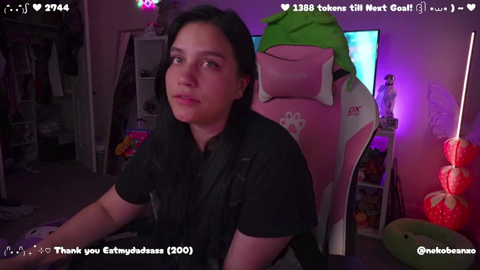 Gallery image thumbnail from Nekobeanxo's myfreecams stream on, 06/03/2025, 05:08 image 20 of 20