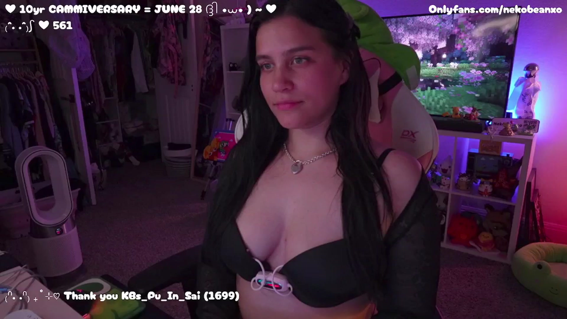 Gallery image thumbnail from Nekobeanxo's myfreecams stream on, 06/18/2025, 05:49 image 4 of 20