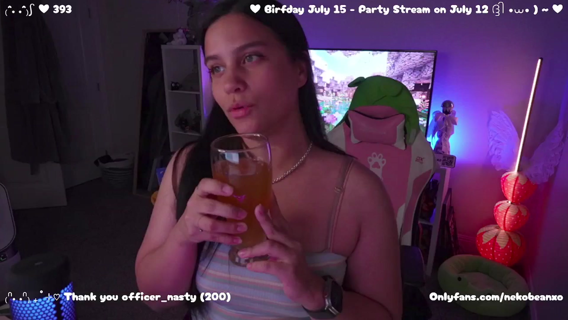 Gallery image thumbnail from Nekobeanxo's myfreecams stream on, 07/10/2025, 05:32 image 4 of 20