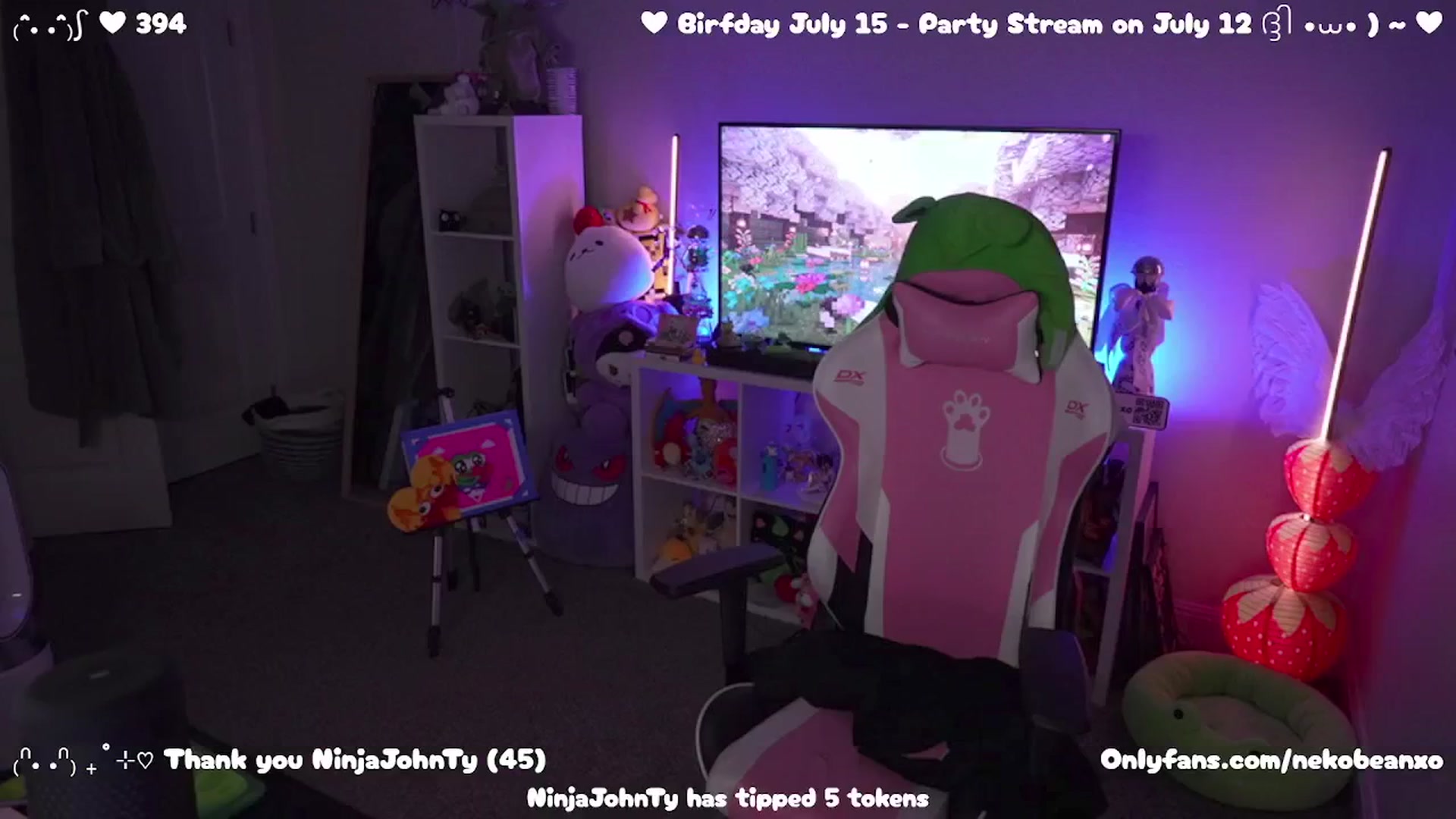 Gallery image thumbnail from Nekobeanxo's myfreecams stream on, 07/10/2025, 05:32 image 3 of 20