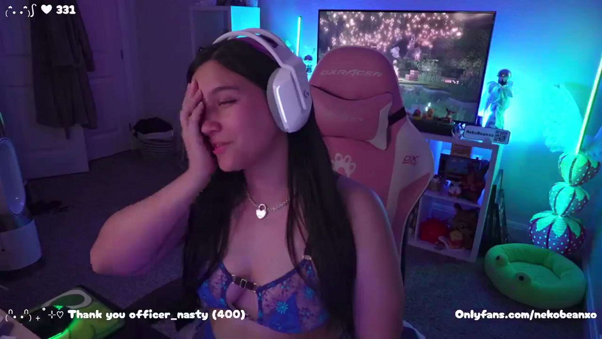 Gallery image thumbnail from Nekobeanxo's myfreecams stream on, 07/27/2025, 06:04 image 20 of 20