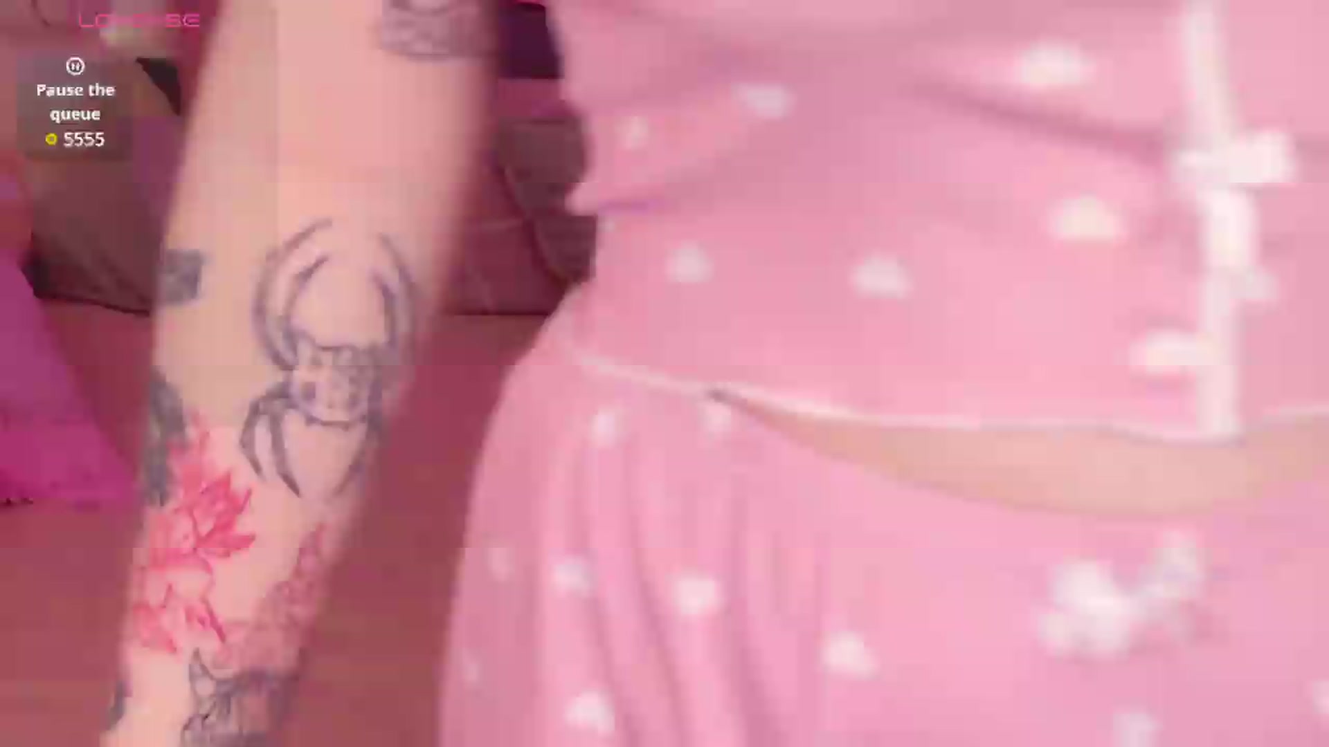 Gallery image thumbnail from Nekodarii's myfreecams stream on, 08/10/2026, 16:38 image 6 of 20