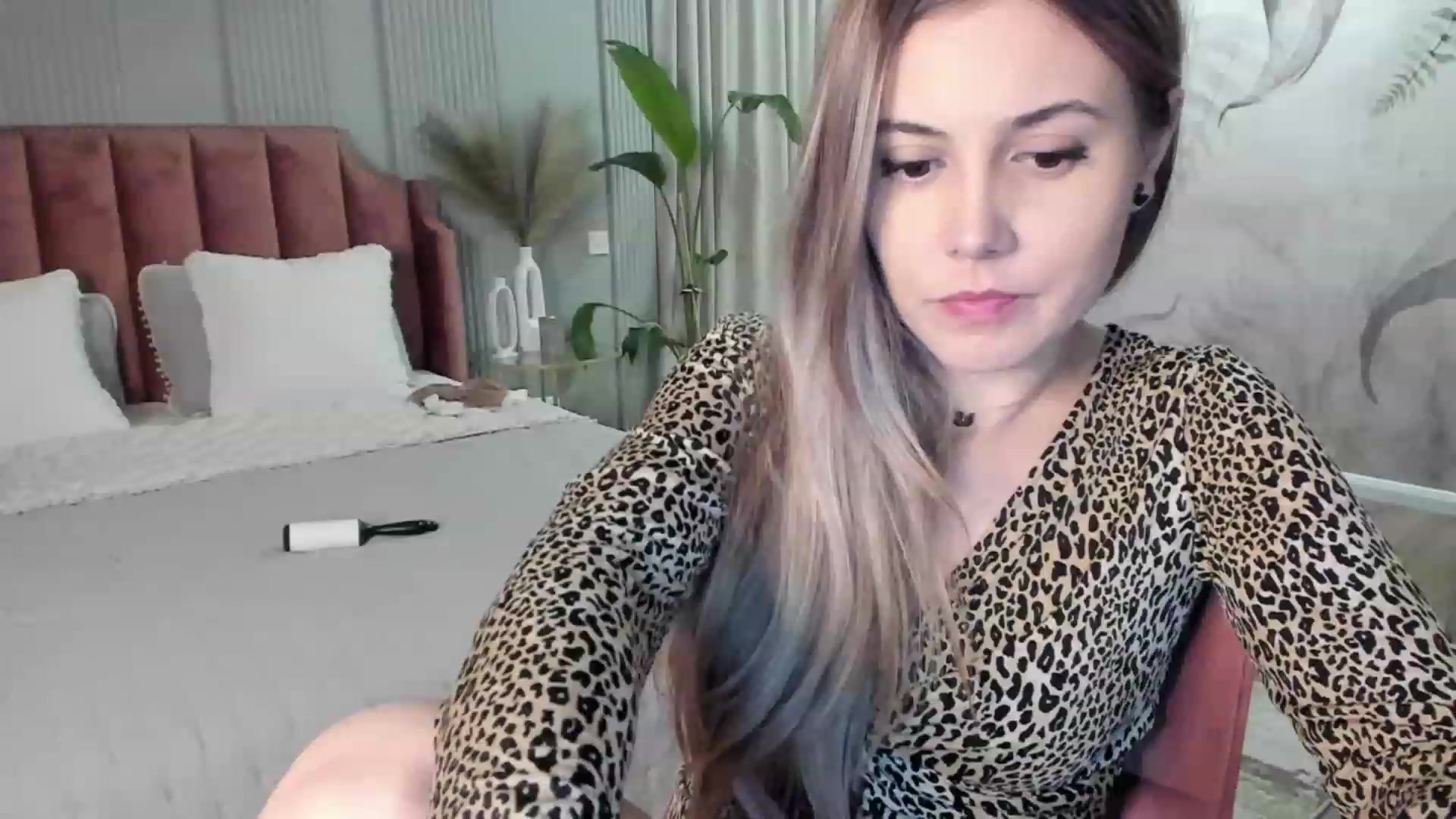 Gallery image thumbnail from NellieCutest's myfreecams stream on, 01/05/2023, 21:13 image 14 of 20