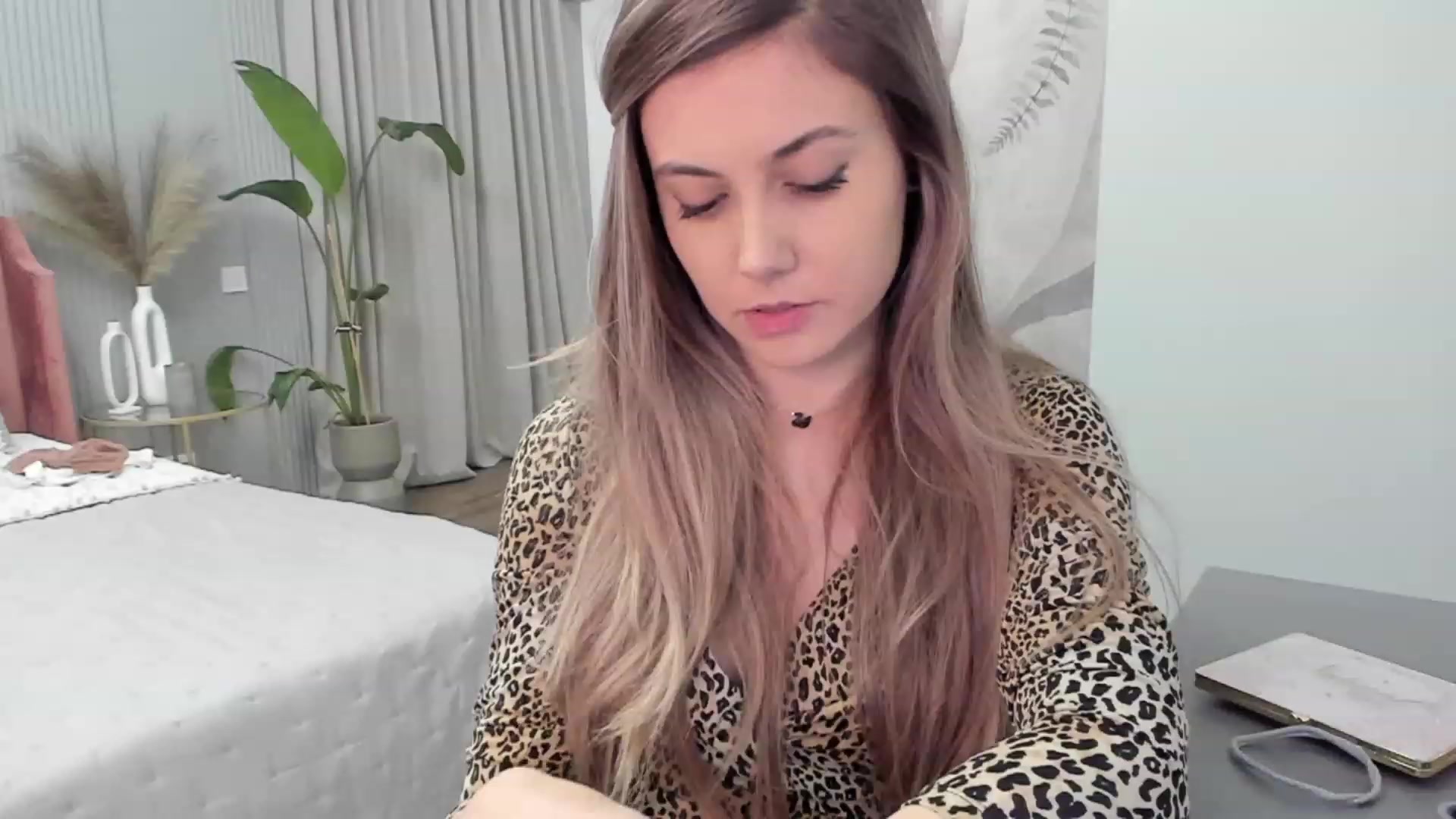 Gallery image thumbnail from NellieCutest's myfreecams stream on, 01/05/2023, 21:55 image 9 of 20