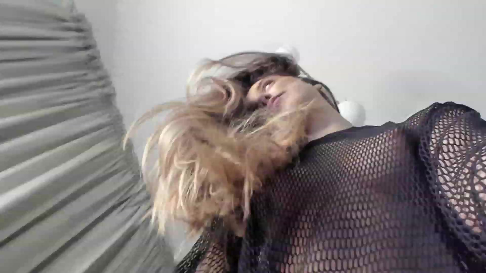 Gallery image thumbnail from NellieCutest's myfreecams stream on, 01/06/2023, 22:11 image 14 of 20