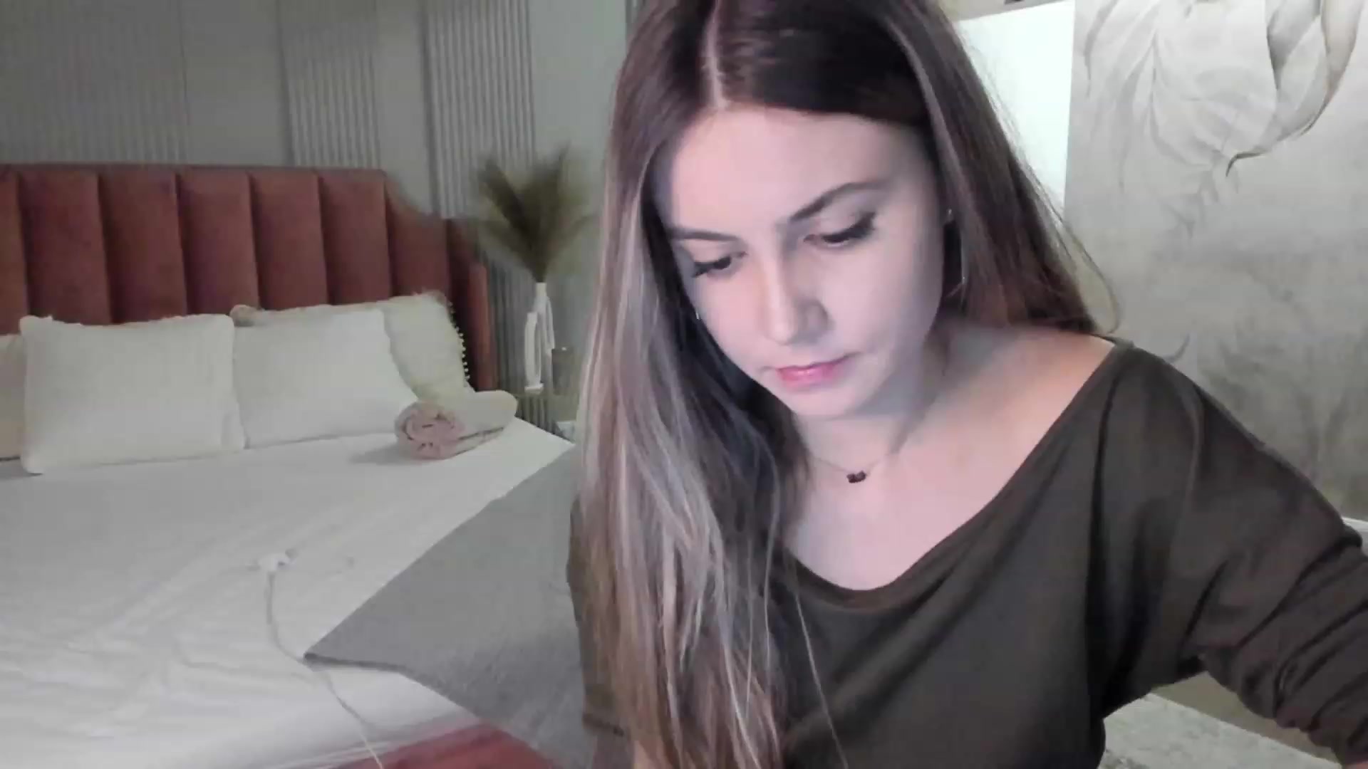 Gallery image thumbnail from NellieCutest's myfreecams stream on, 01/19/2023, 21:57 image 1 of 20