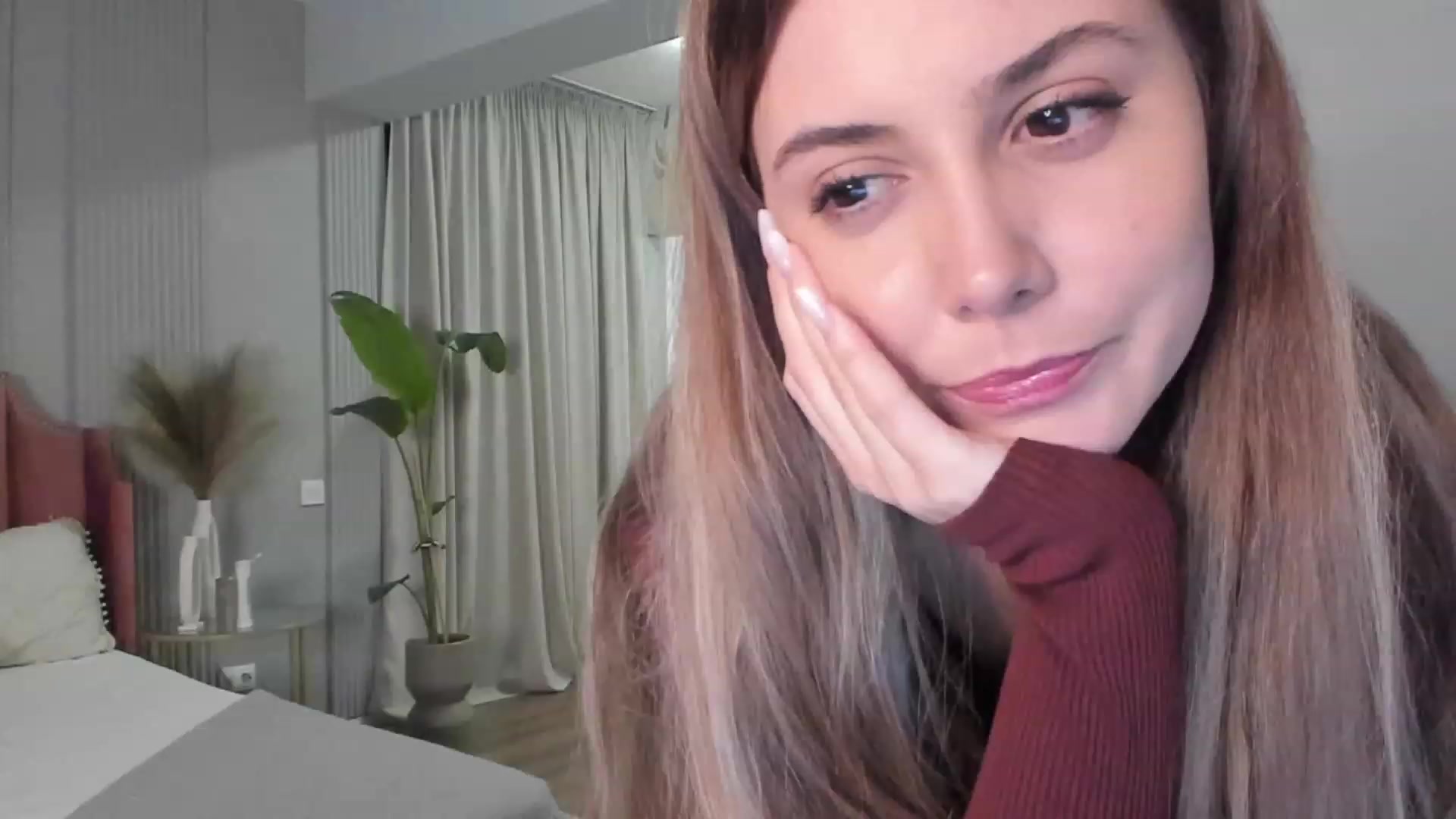 Gallery image thumbnail from NellieCutest's myfreecams stream on, 01/22/2023, 22:17 image 2 of 20