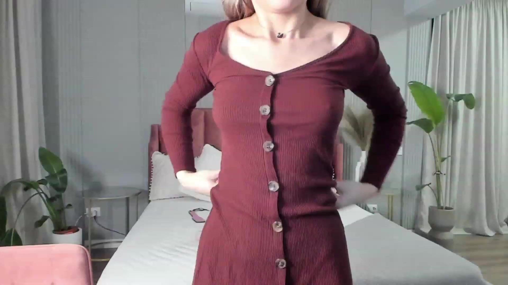 Gallery image thumbnail from NellieCutest's myfreecams stream on, 01/22/2023, 22:17 image 13 of 20