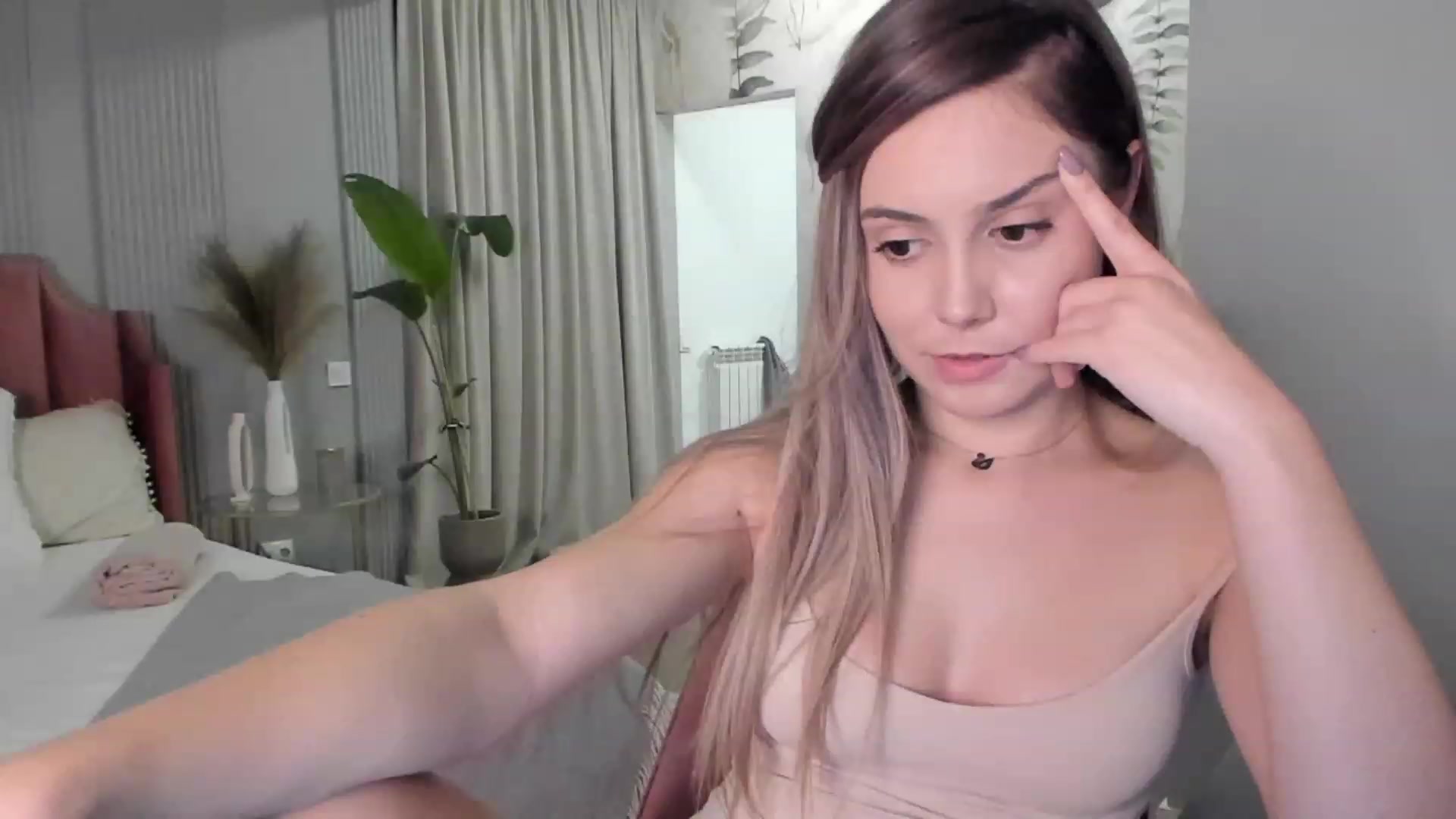 Gallery image thumbnail from NellieCutest's myfreecams stream on, 01/27/2023, 22:58 image 9 of 20