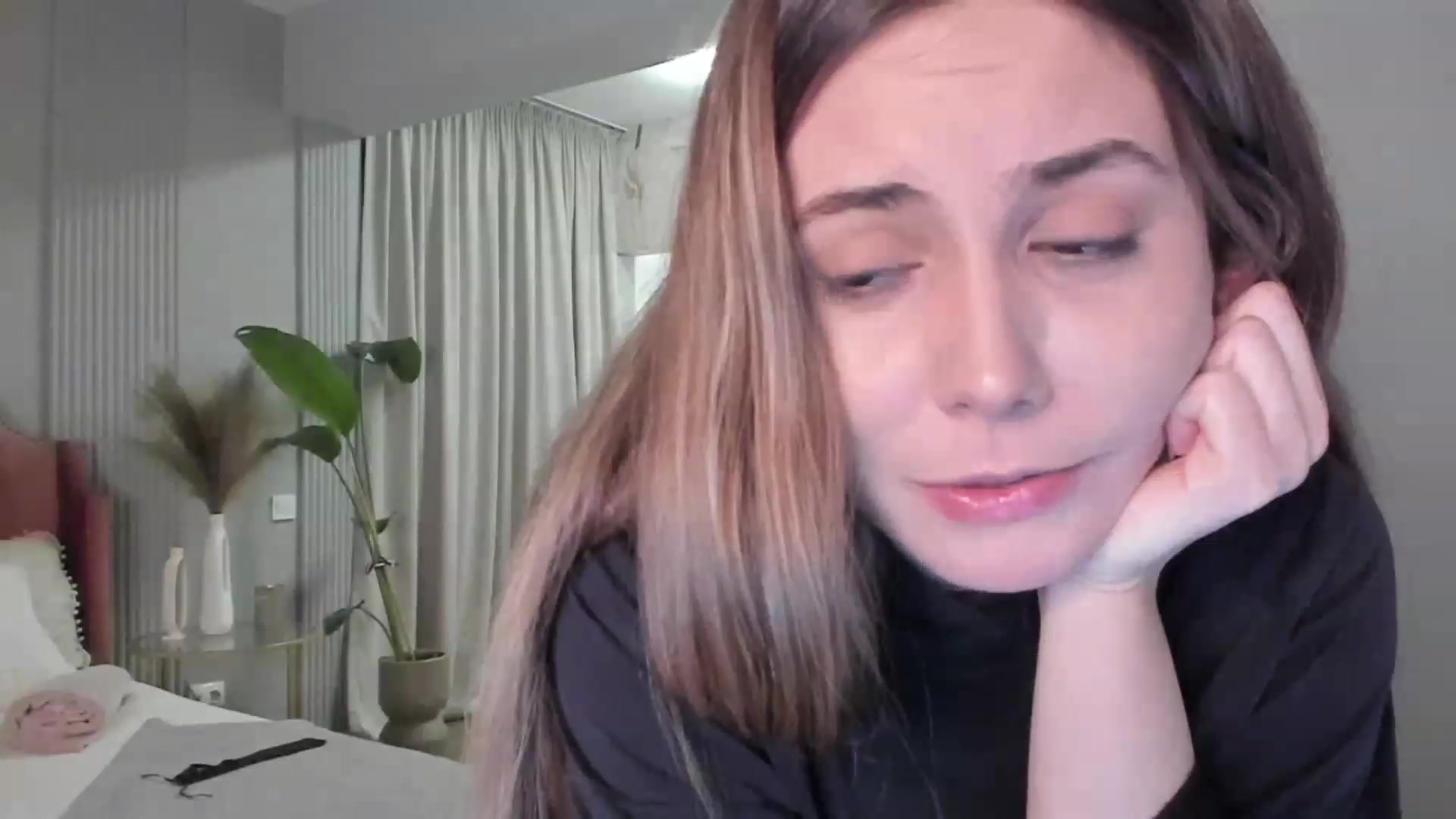 Gallery image thumbnail from NellieCutest's myfreecams stream on, 01/29/2023, 23:19 image 12 of 20