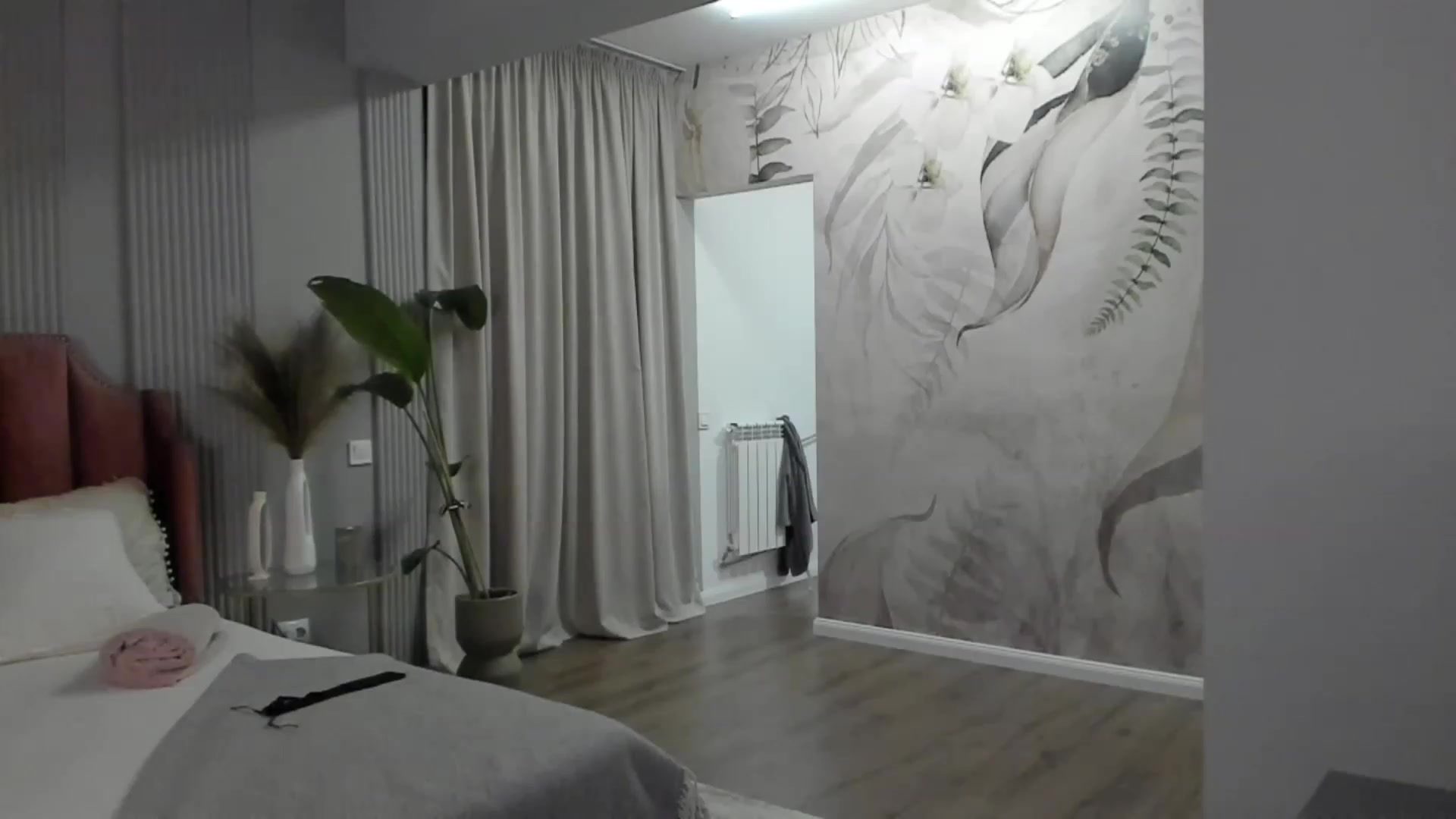 Gallery image thumbnail from NellieCutest's myfreecams stream on, 01/29/2023, 23:19 image 10 of 20