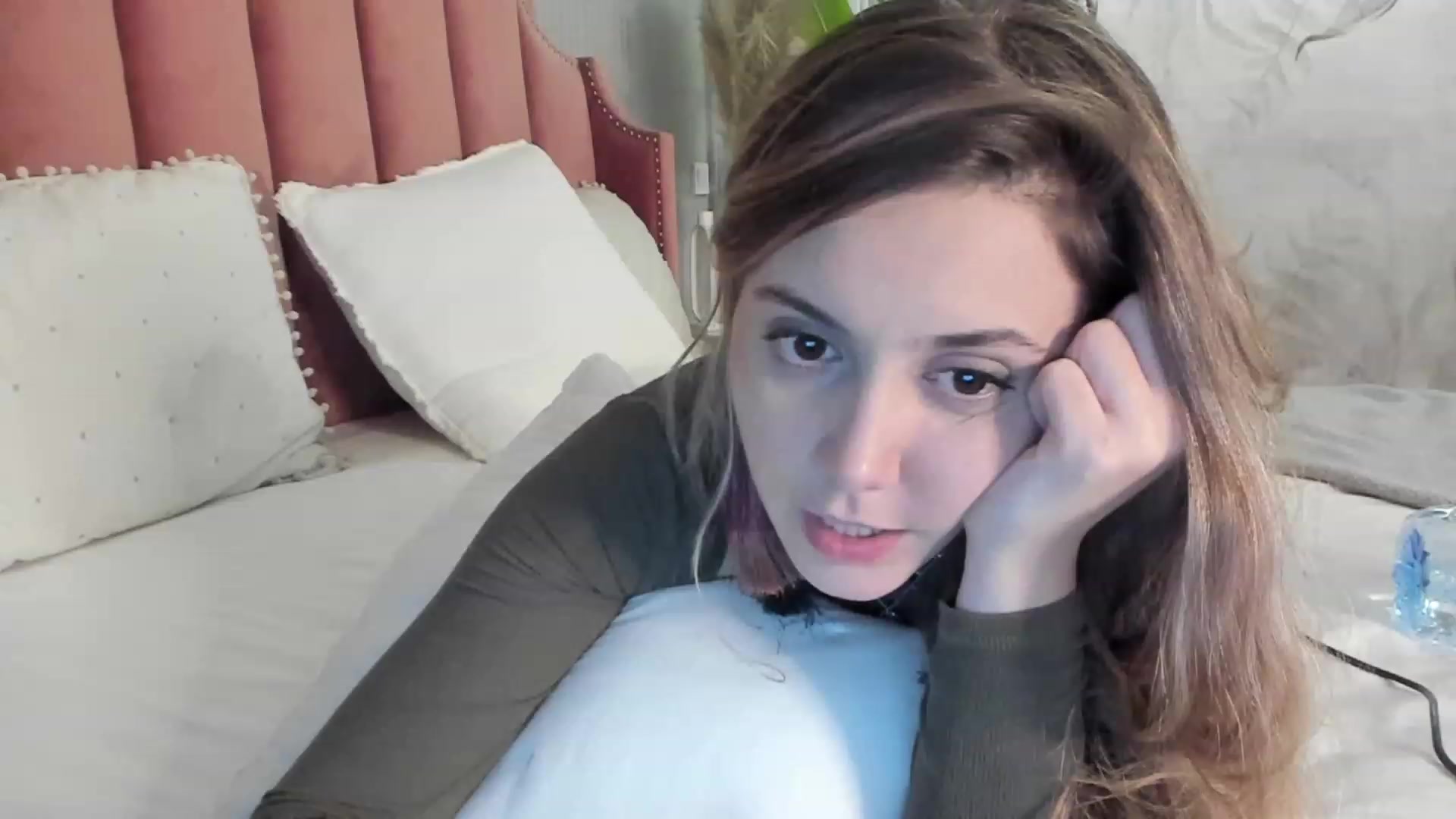 Gallery image thumbnail from NellieCutest's myfreecams stream on, 02/05/2023, 22:31 image 20 of 20