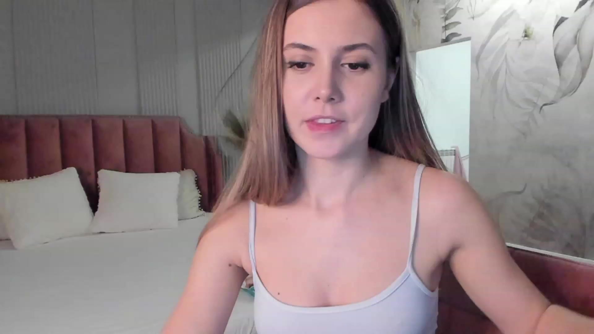 Gallery image thumbnail from NellieCutest's myfreecams stream on, 02/10/2023, 21:45 image 2 of 20