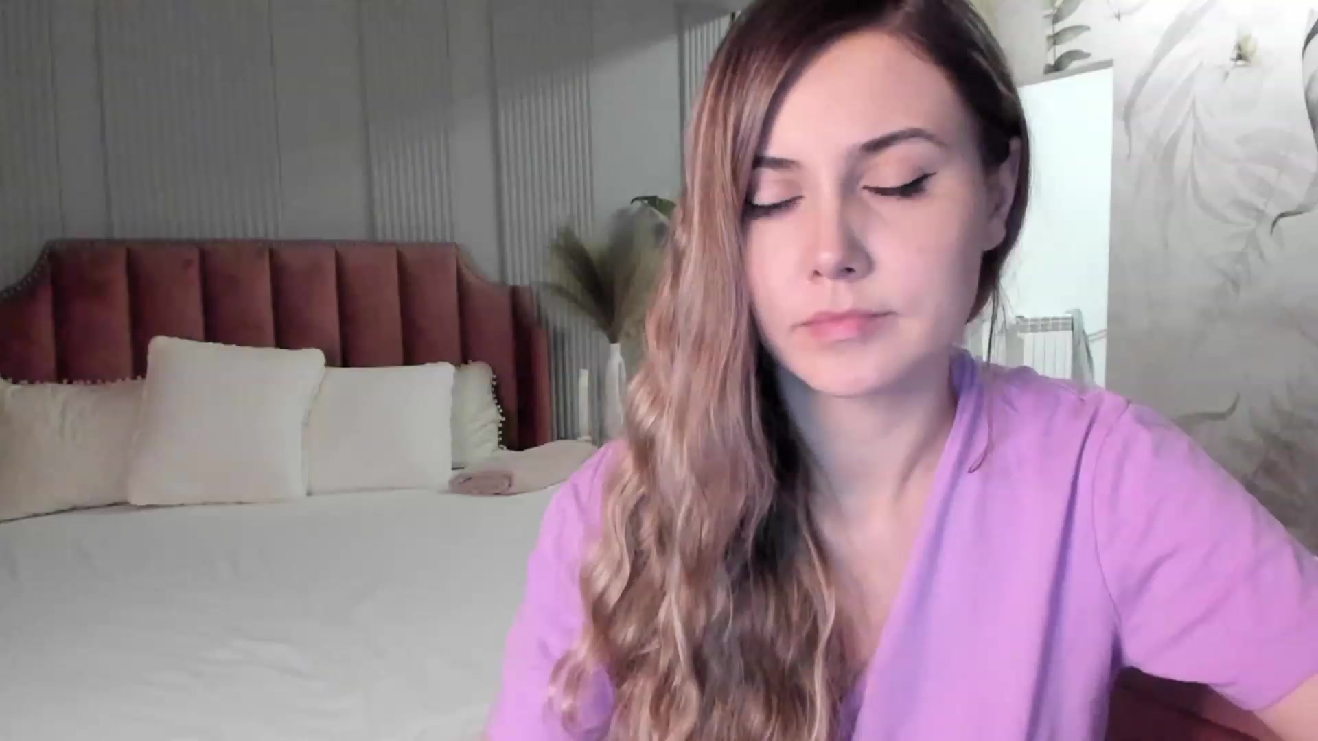 Gallery image thumbnail from NellieCutest's myfreecams stream on, 02/12/2023, 22:21 image 19 of 20