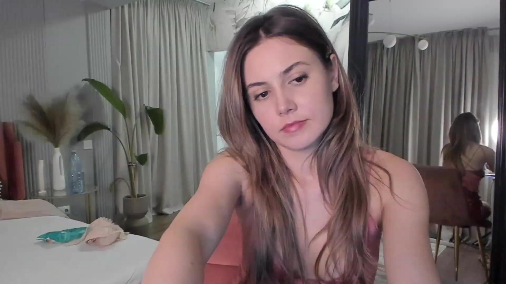 Gallery image thumbnail from NellieCutest's myfreecams stream on, 02/17/2023, 23:30 image 2 of 20