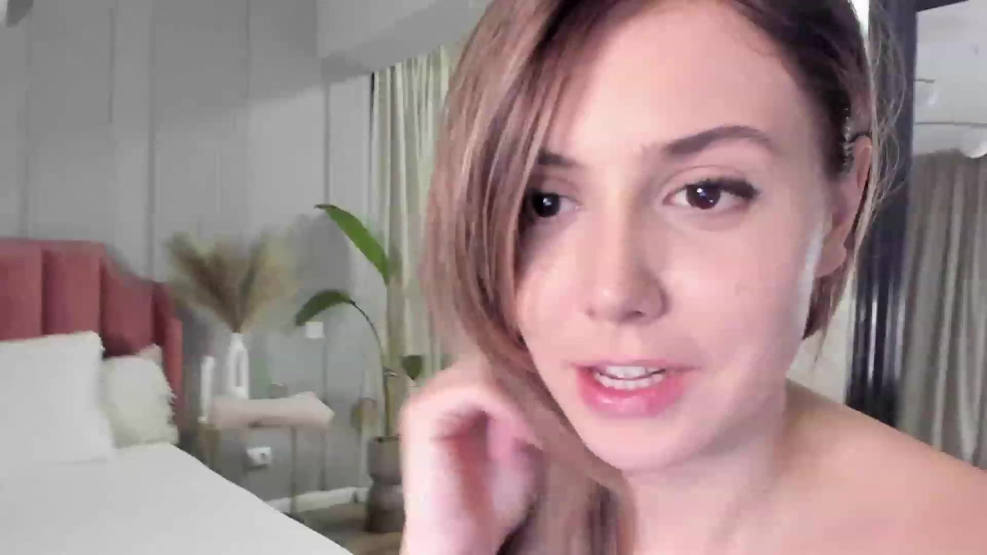 Gallery image thumbnail from NellieCutest's myfreecams stream on, 02/18/2023, 23:24 image 20 of 20