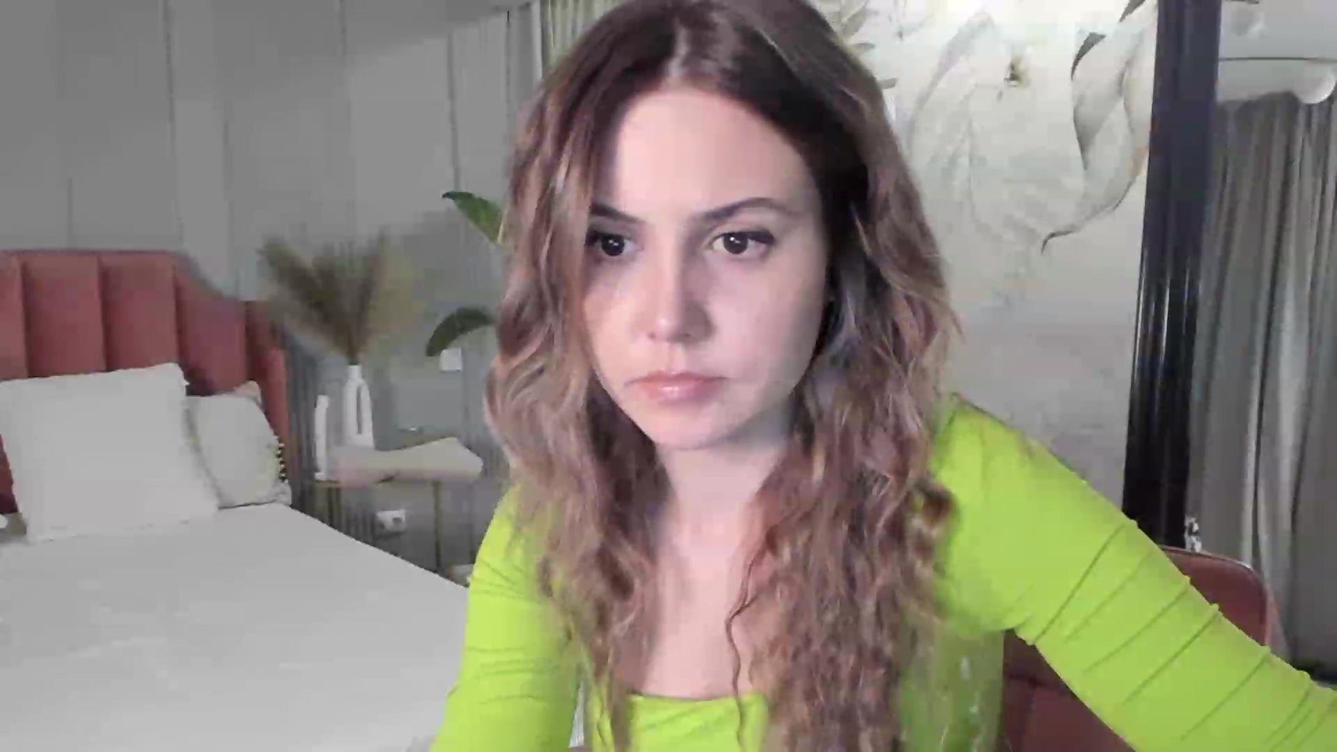 Gallery image thumbnail from NellieCutest's myfreecams stream on, 02/19/2023, 21:43 image 2 of 20
