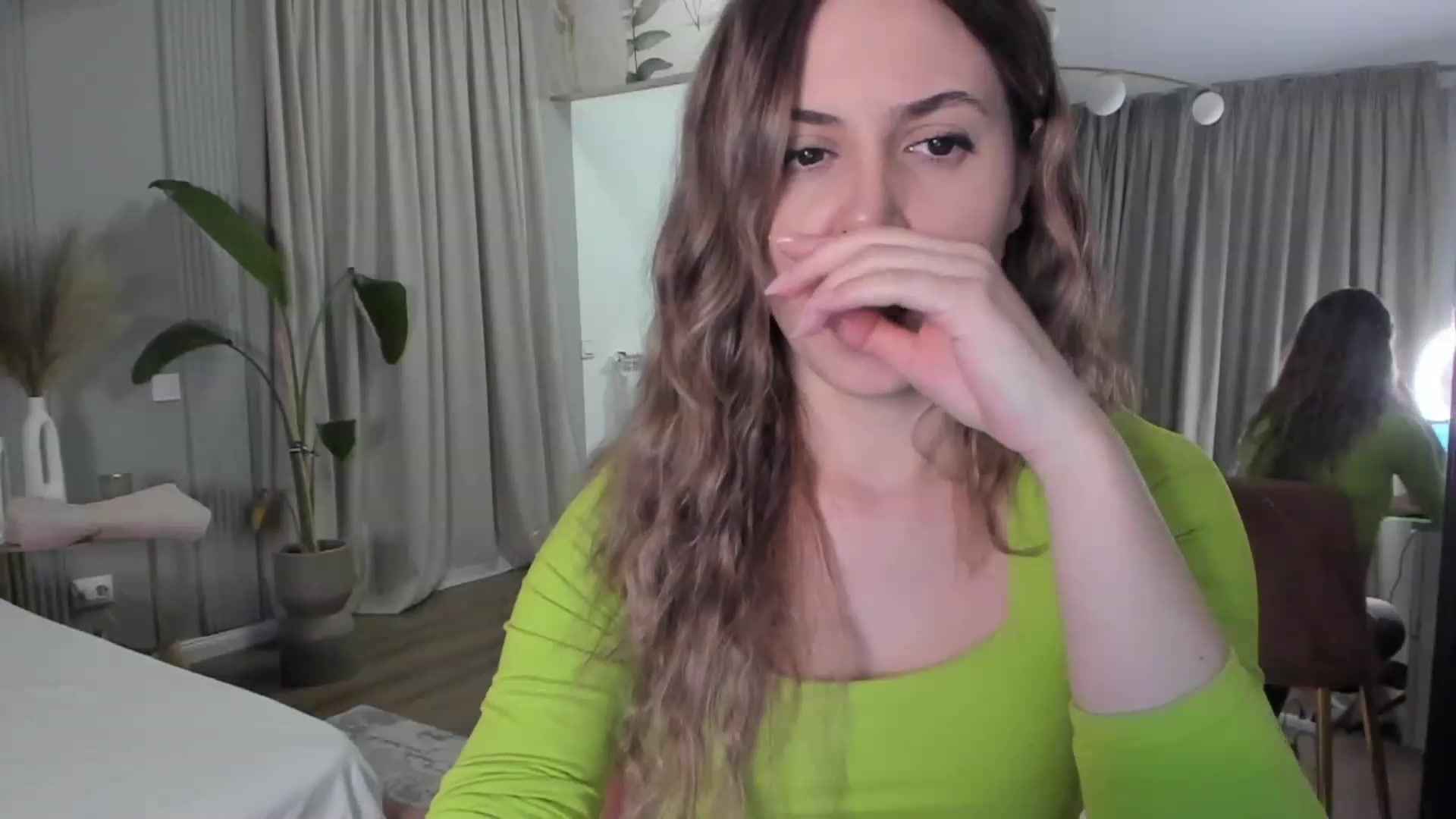 Gallery image thumbnail from NellieCutest's myfreecams stream on, 02/19/2023, 21:43 image 9 of 20
