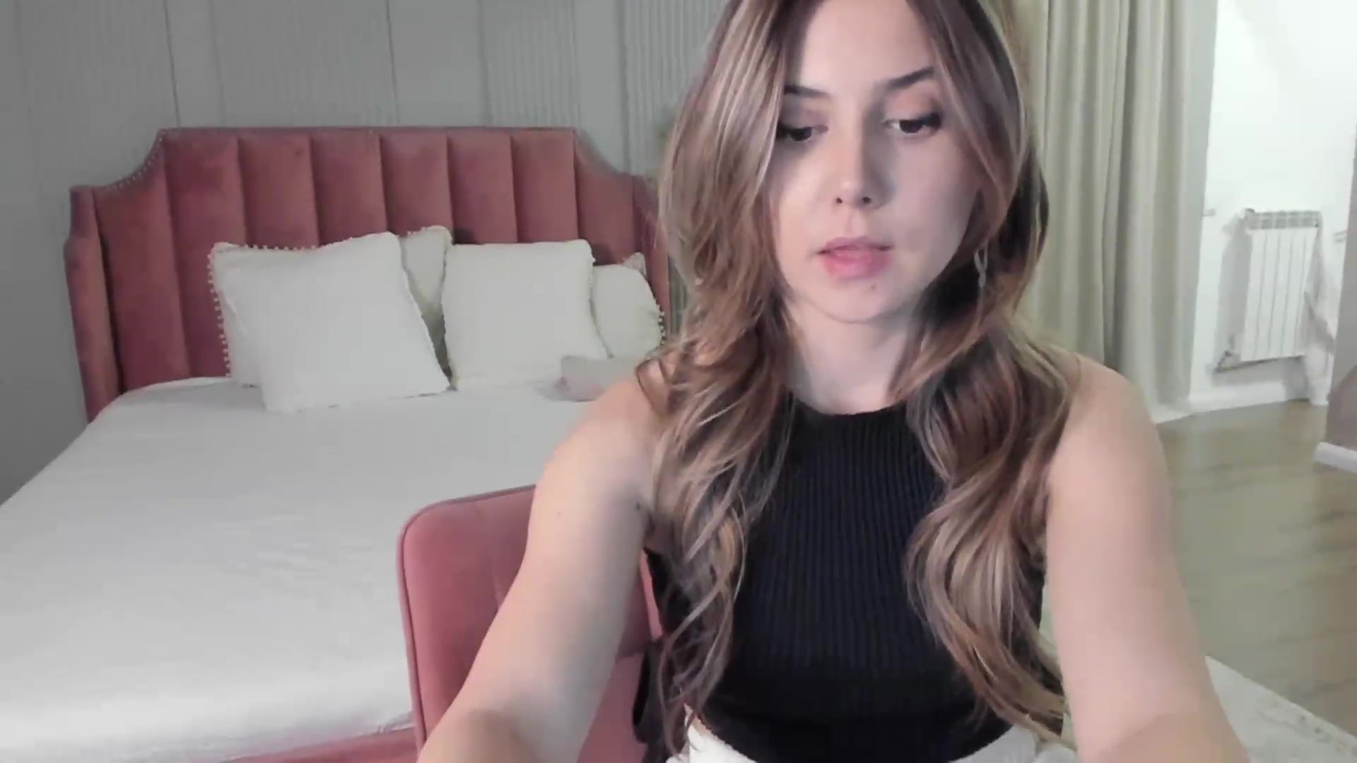 Gallery image thumbnail from NellieCutest's myfreecams stream on, 02/23/2023, 22:36 image 9 of 20