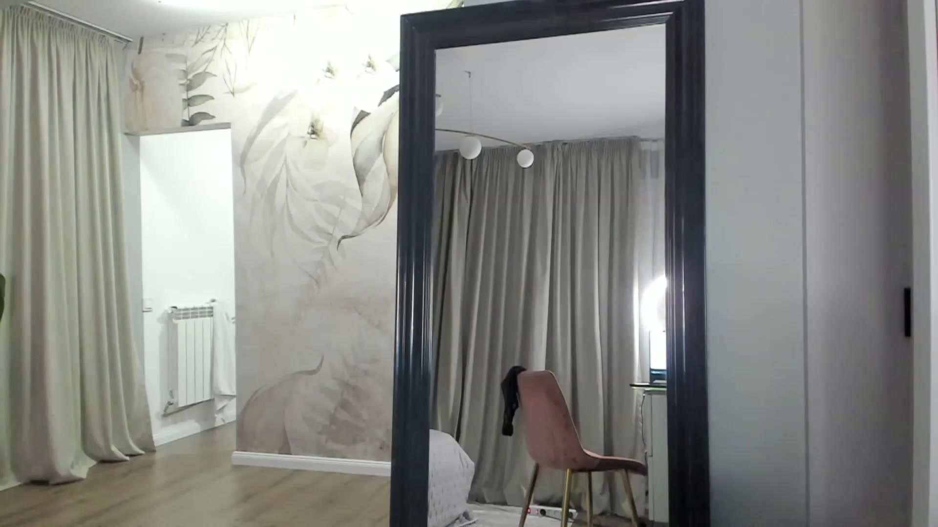 Gallery image thumbnail from NellieCutest's myfreecams stream on, 02/26/2023, 21:45 image 12 of 20