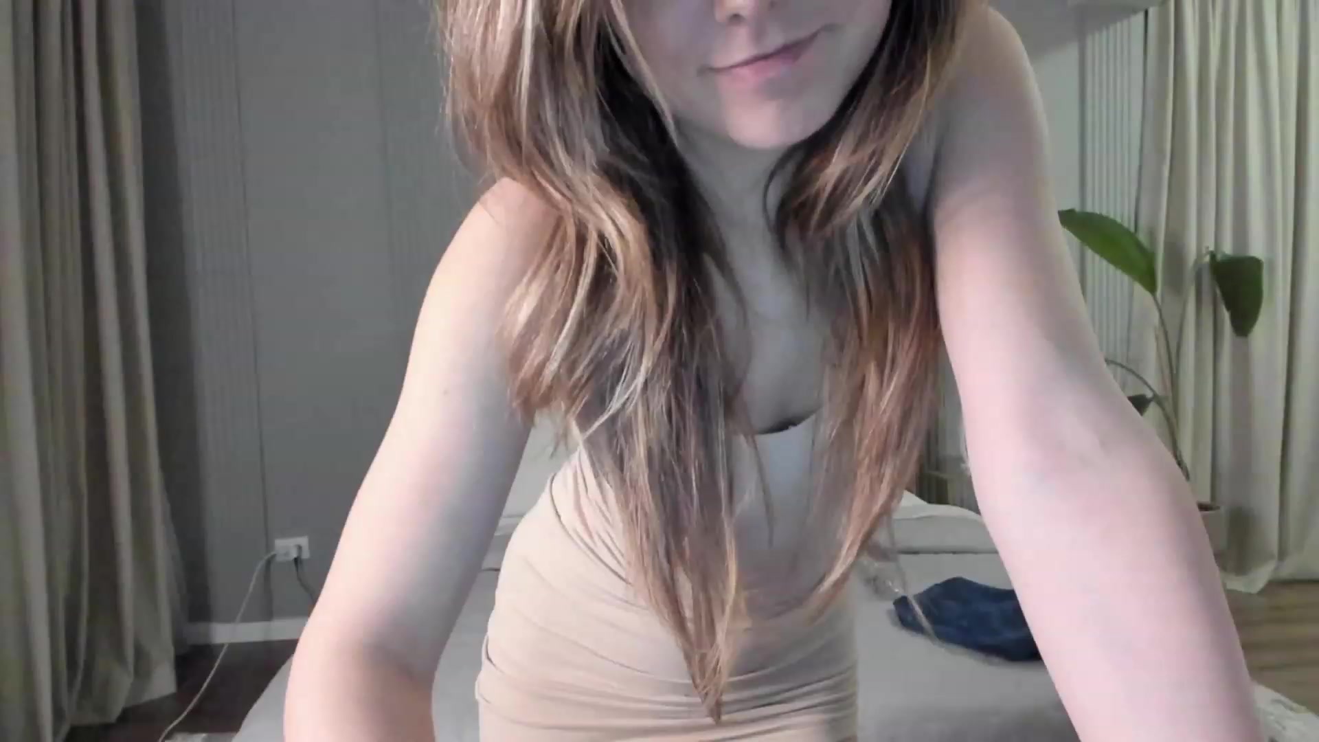 Gallery image thumbnail from NellieCutest's myfreecams stream on, 03/04/2023, 23:41 image 8 of 20