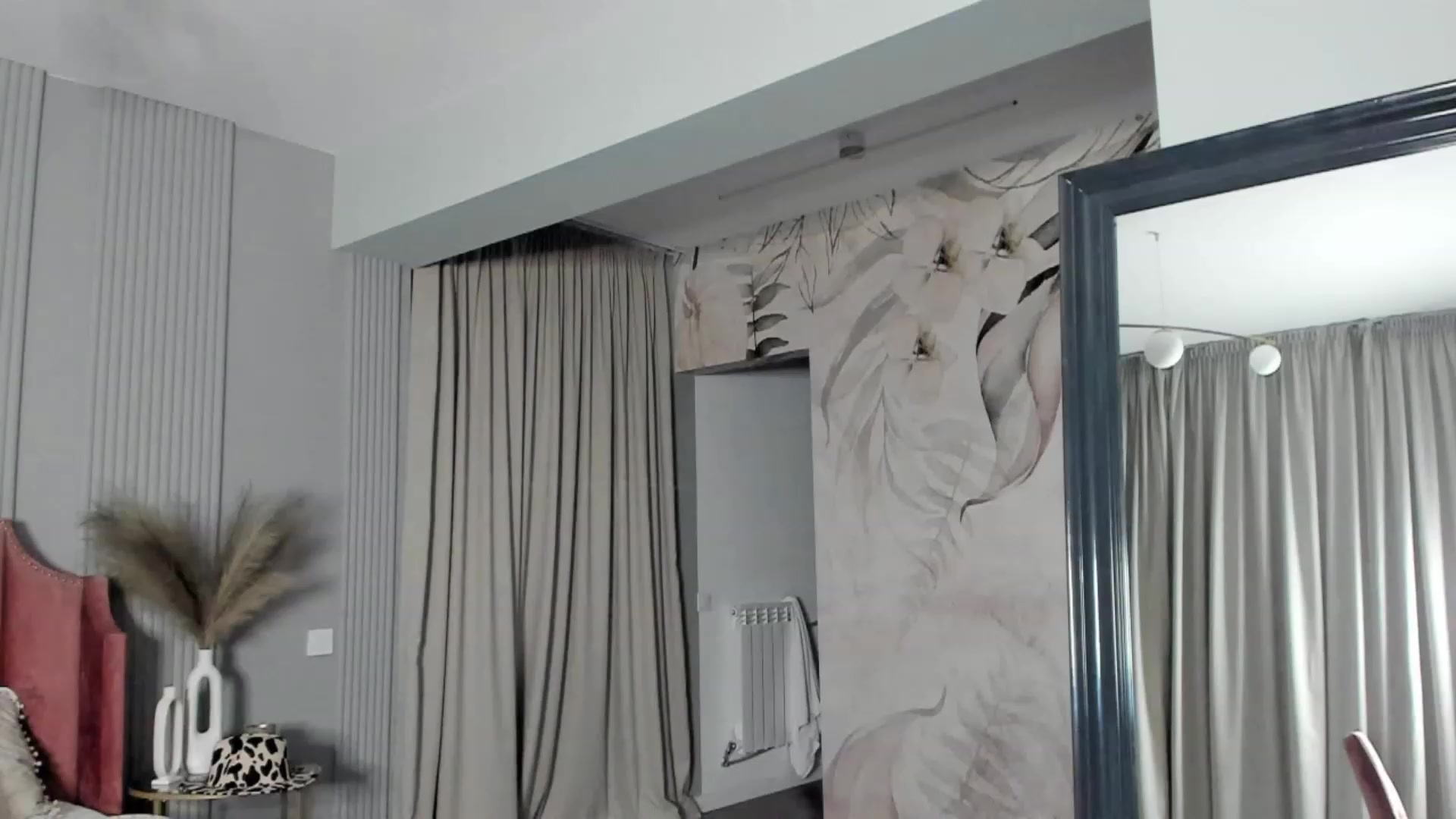 Gallery image thumbnail from NellieCutest's myfreecams stream on, 03/18/2023, 22:14 image 1 of 20