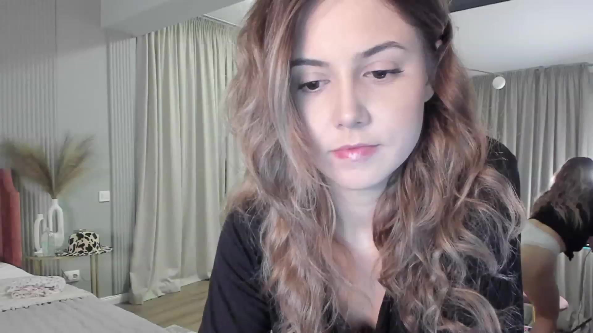 Gallery image thumbnail from NellieCutest's myfreecams stream on, 03/19/2023, 21:25 image 4 of 20