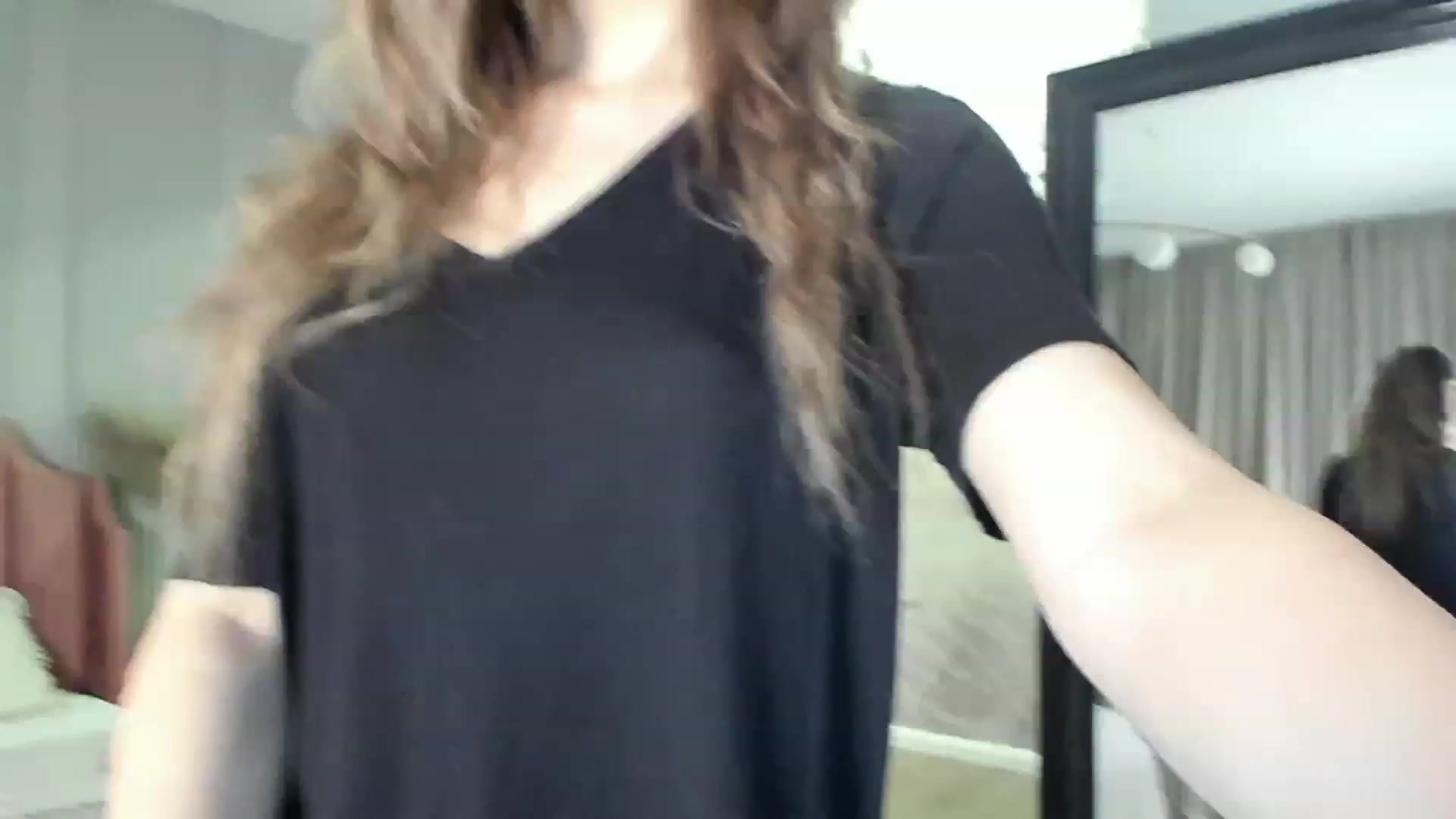 Gallery image thumbnail from NellieCutest's myfreecams stream on, 03/19/2023, 23:07 image 16 of 20