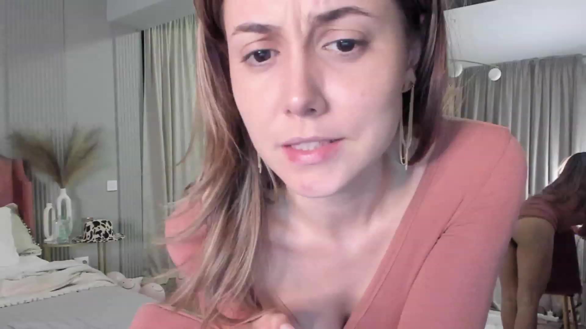 Gallery image thumbnail from NellieCutest's myfreecams stream on, 03/26/2023, 21:36 image 2 of 20
