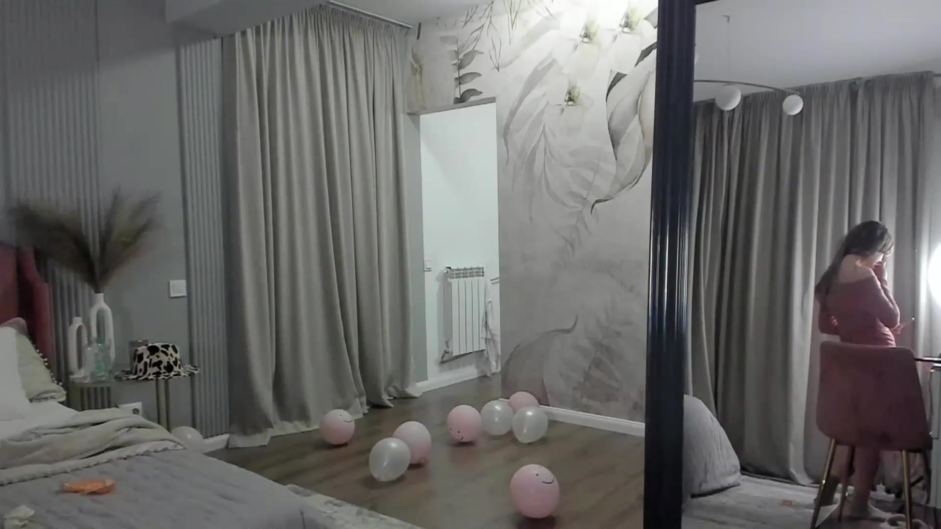 Gallery image thumbnail from NellieCutest's myfreecams stream on, 03/26/2023, 21:36 image 9 of 20