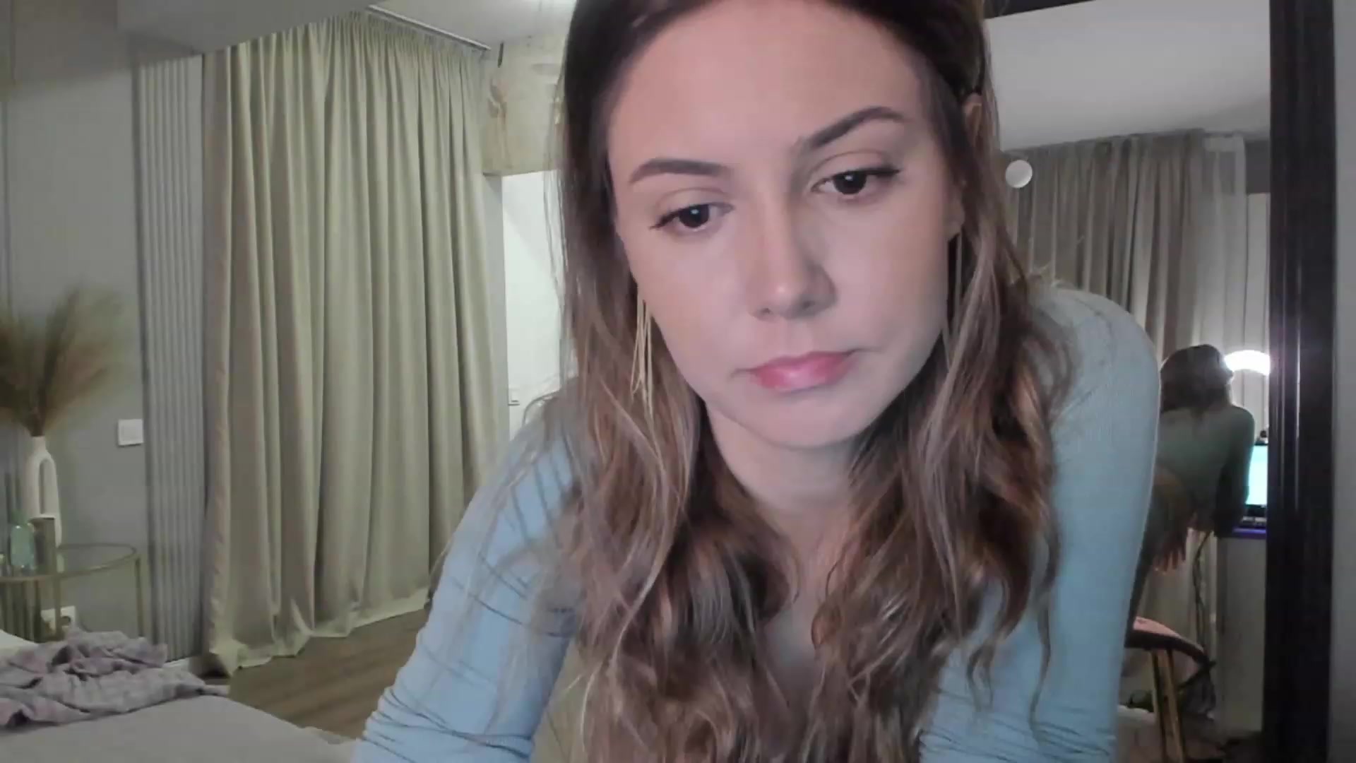 Gallery image thumbnail from NellieCutest's myfreecams stream on, 04/02/2023, 21:03 image 1 of 20