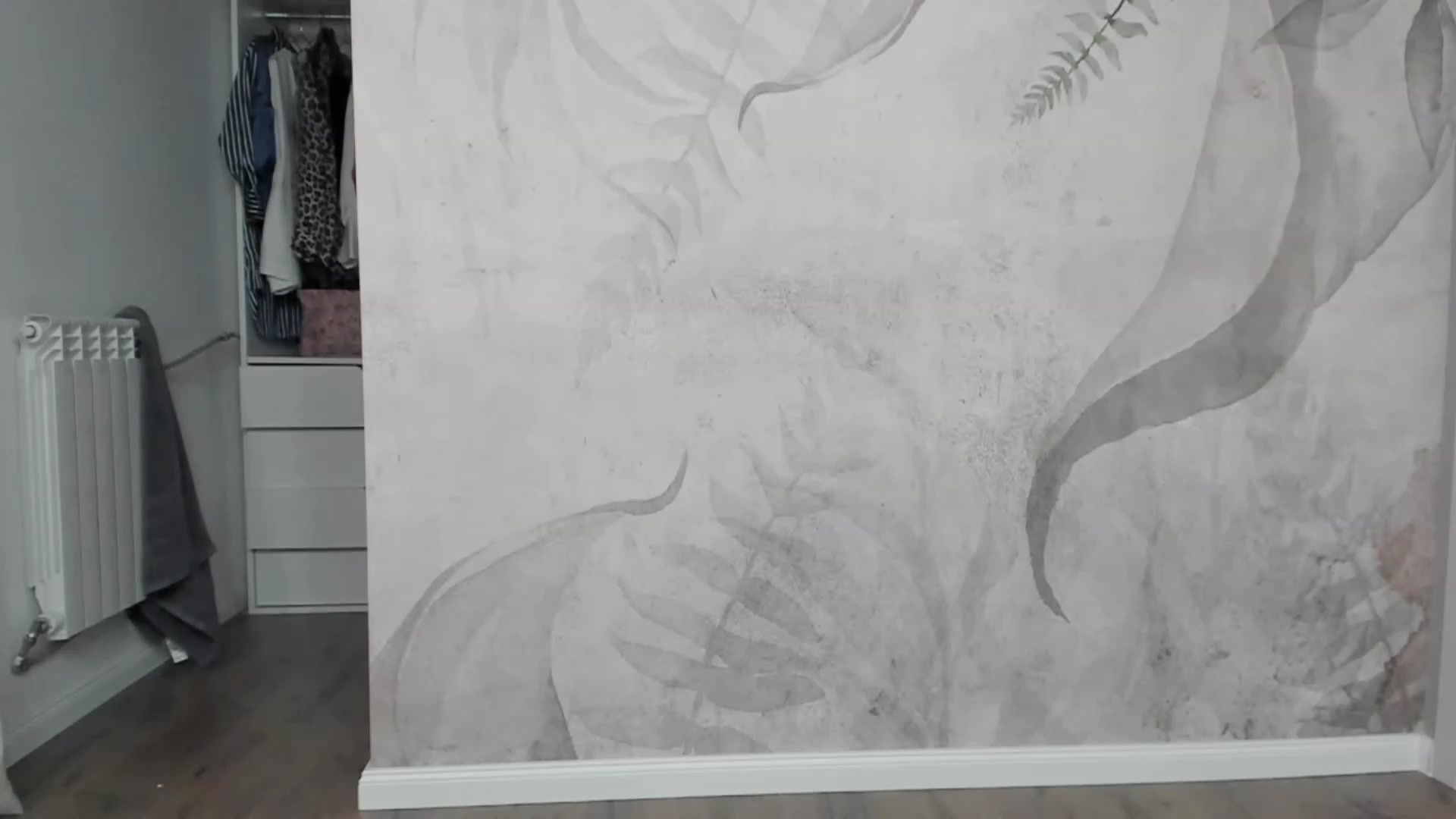 Gallery image thumbnail from NellieCutest's myfreecams stream on, 04/06/2023, 21:17 image 14 of 20