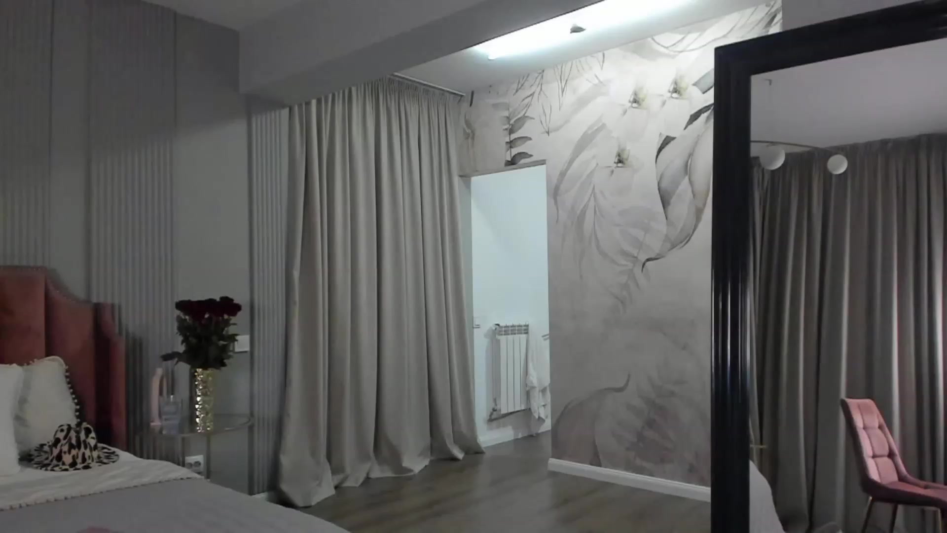 Gallery image thumbnail from NellieCutest's myfreecams stream on, 04/09/2023, 21:08 image 17 of 20