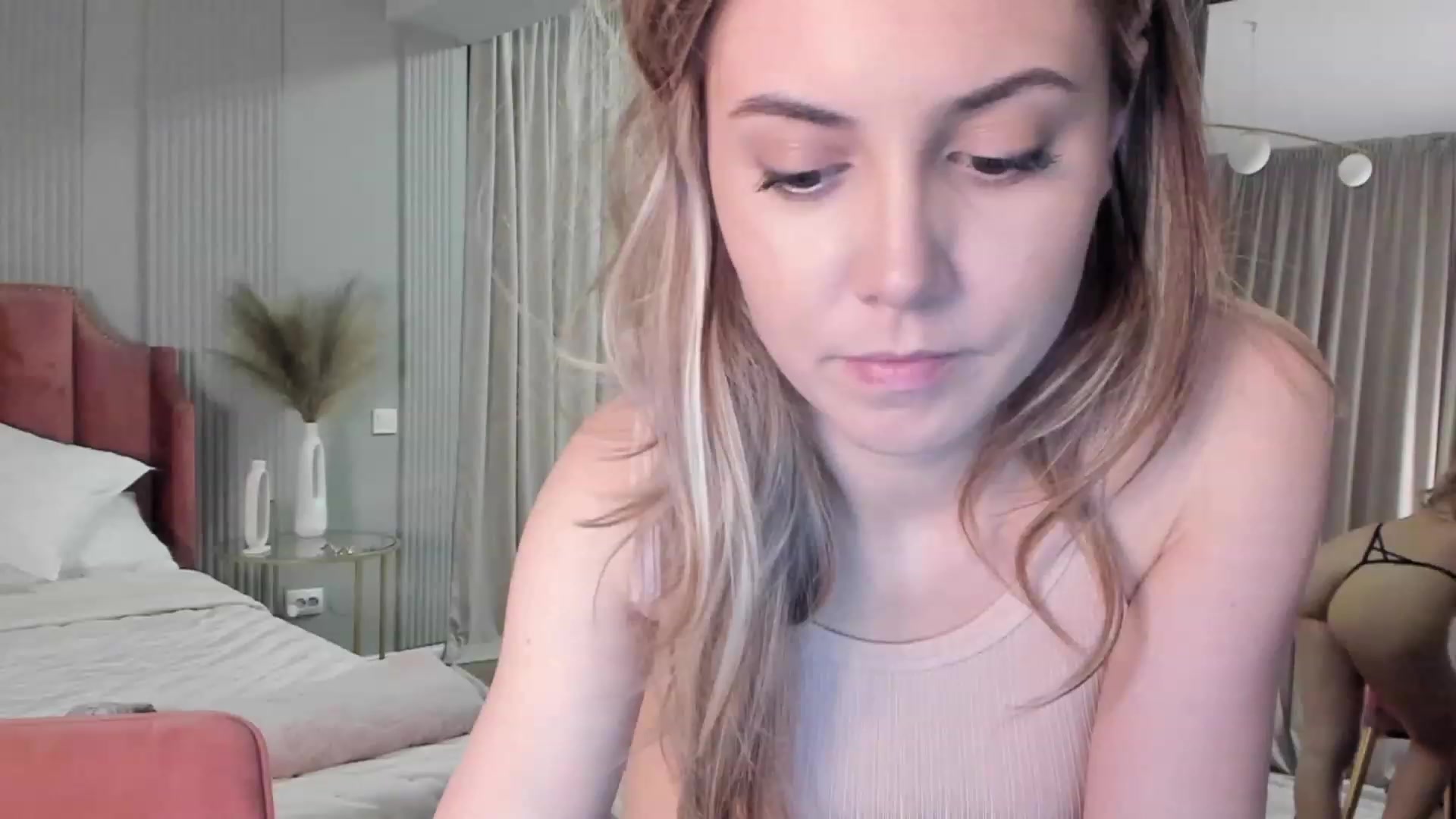 Gallery image thumbnail from NellieCutest's myfreecams stream on, 04/20/2023, 22:41 image 11 of 20