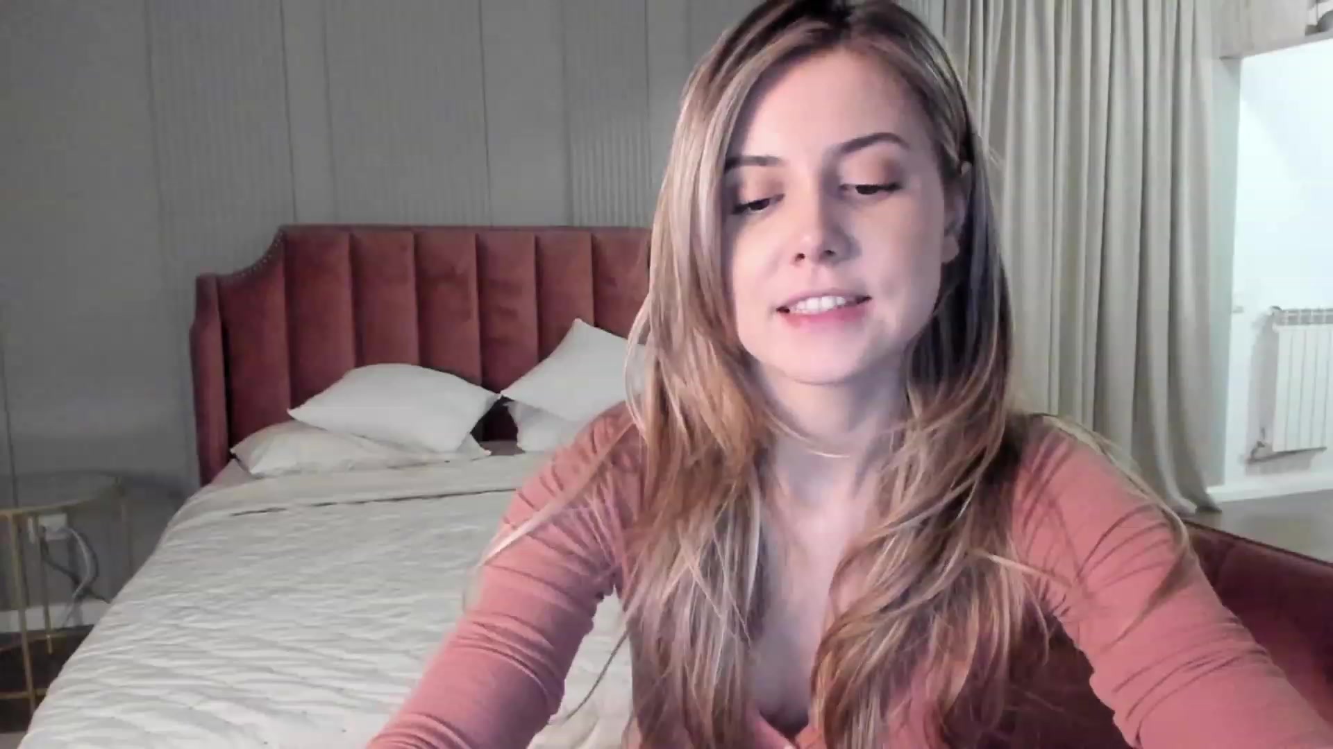 Gallery image thumbnail from NellieCutest's myfreecams stream on, 04/21/2023, 20:42 image 17 of 20