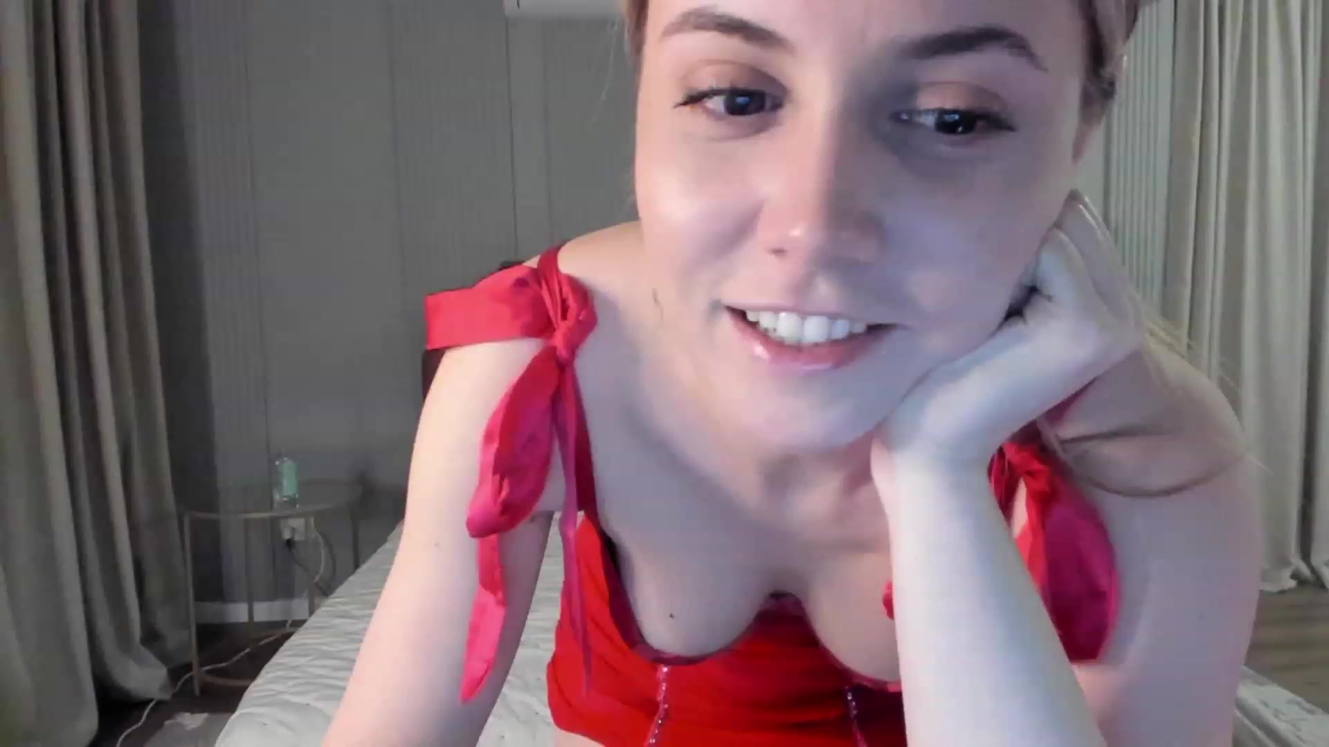 Gallery image thumbnail from NellieCutest's myfreecams stream on, 04/23/2023, 21:28 image 14 of 20