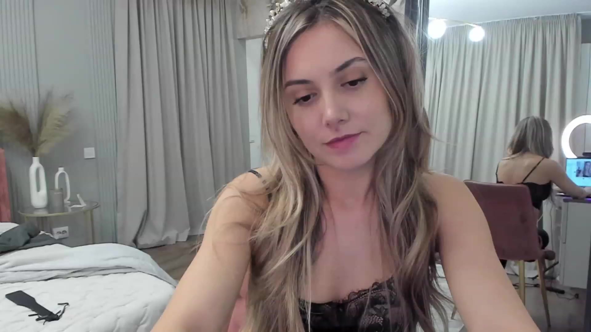 Gallery image thumbnail from NellieCutest's myfreecams stream on, 05/06/2023, 21:29 image 3 of 20
