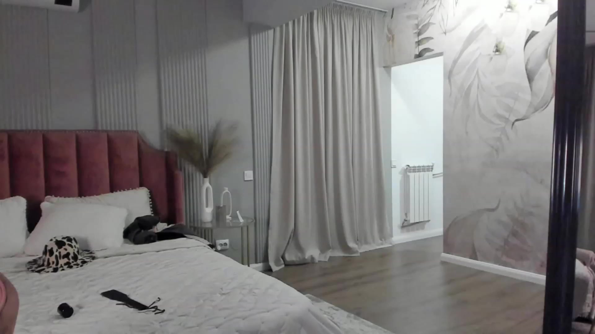 Gallery image thumbnail from NellieCutest's myfreecams stream on, 05/06/2023, 22:59 image 18 of 20