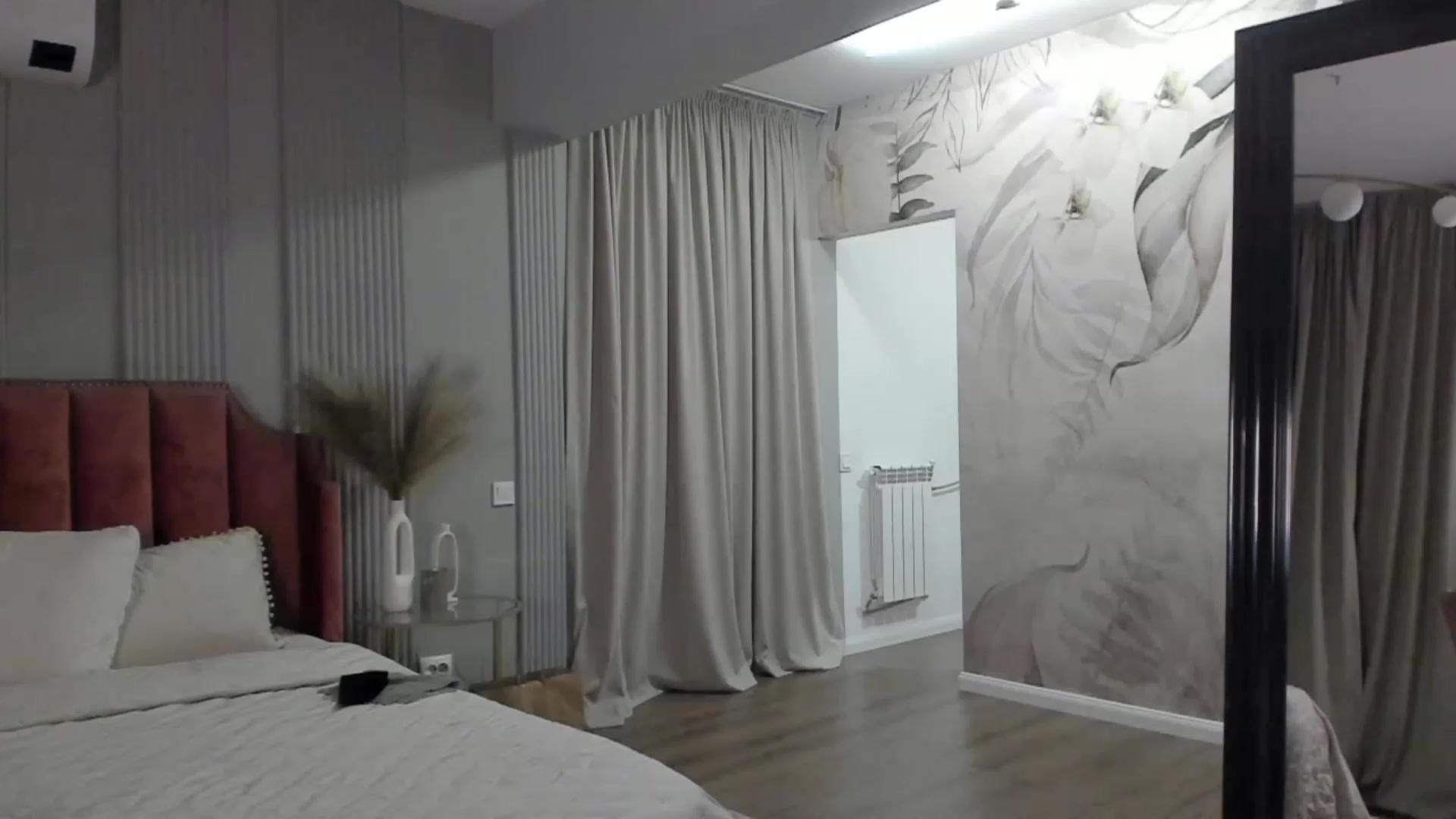 Gallery image thumbnail from NellieCutest's myfreecams stream on, 05/21/2023, 22:05 image 2 of 20
