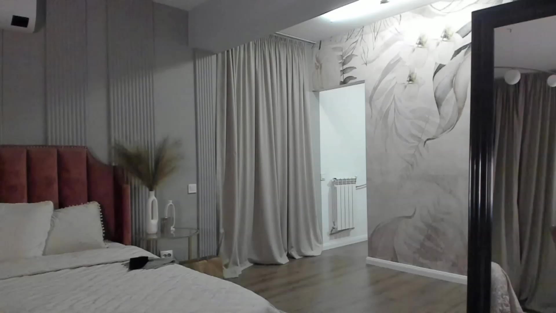 Gallery image thumbnail from NellieCutest's myfreecams stream on, 05/21/2023, 22:05 image 1 of 20