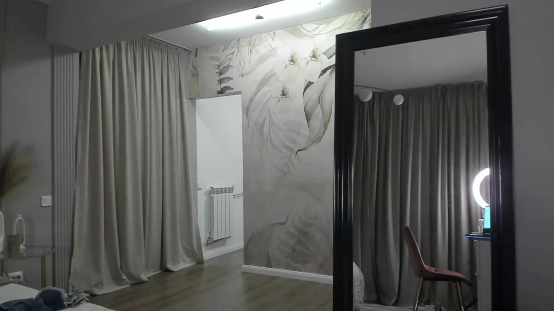 Gallery image thumbnail from NellieCutest's myfreecams stream on, 05/28/2023, 21:37 image 4 of 20